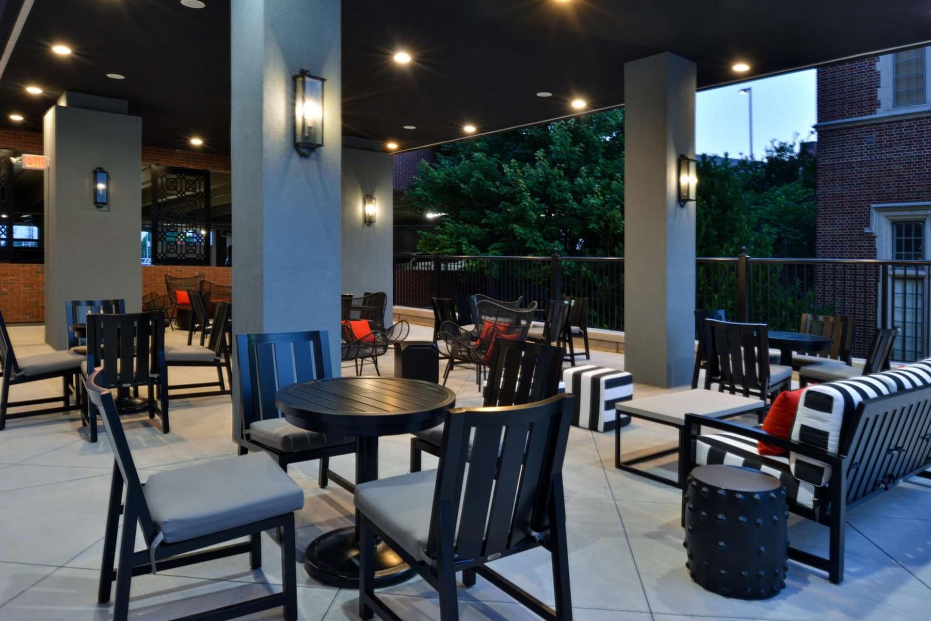 Hampton Inn & Suites Greensboro Downtown, Nc gallery photo in Greensboro, NC — image 7
