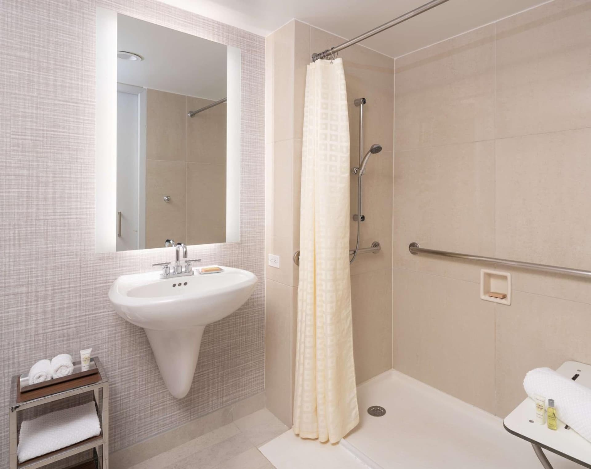 Hilton Fairfax, Va gallery photo in Fairfax, VA — image 38