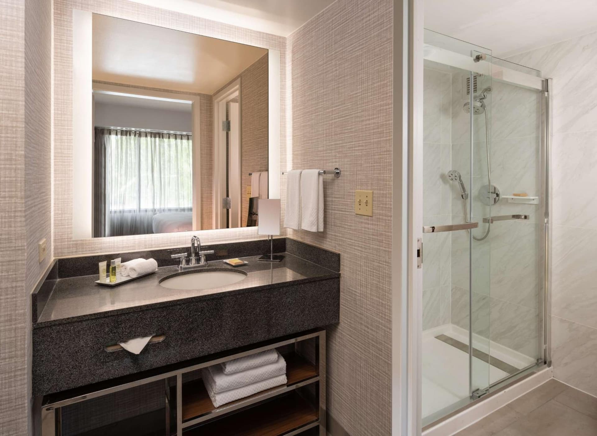 Hilton Fairfax, Va gallery photo in Fairfax, VA — image 35