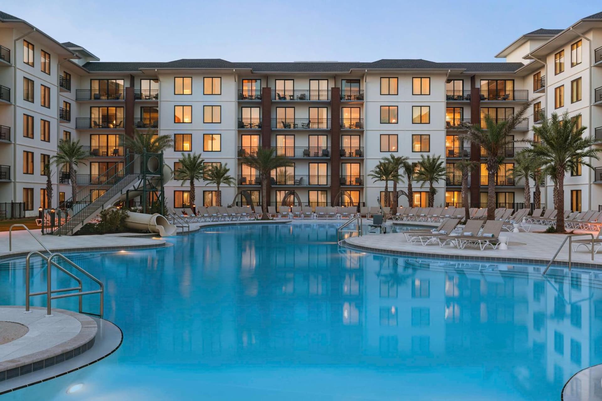Embassy Suites By Hilton Panama City Beach Resort gallery photo in Panama City Beach, FL — image 34