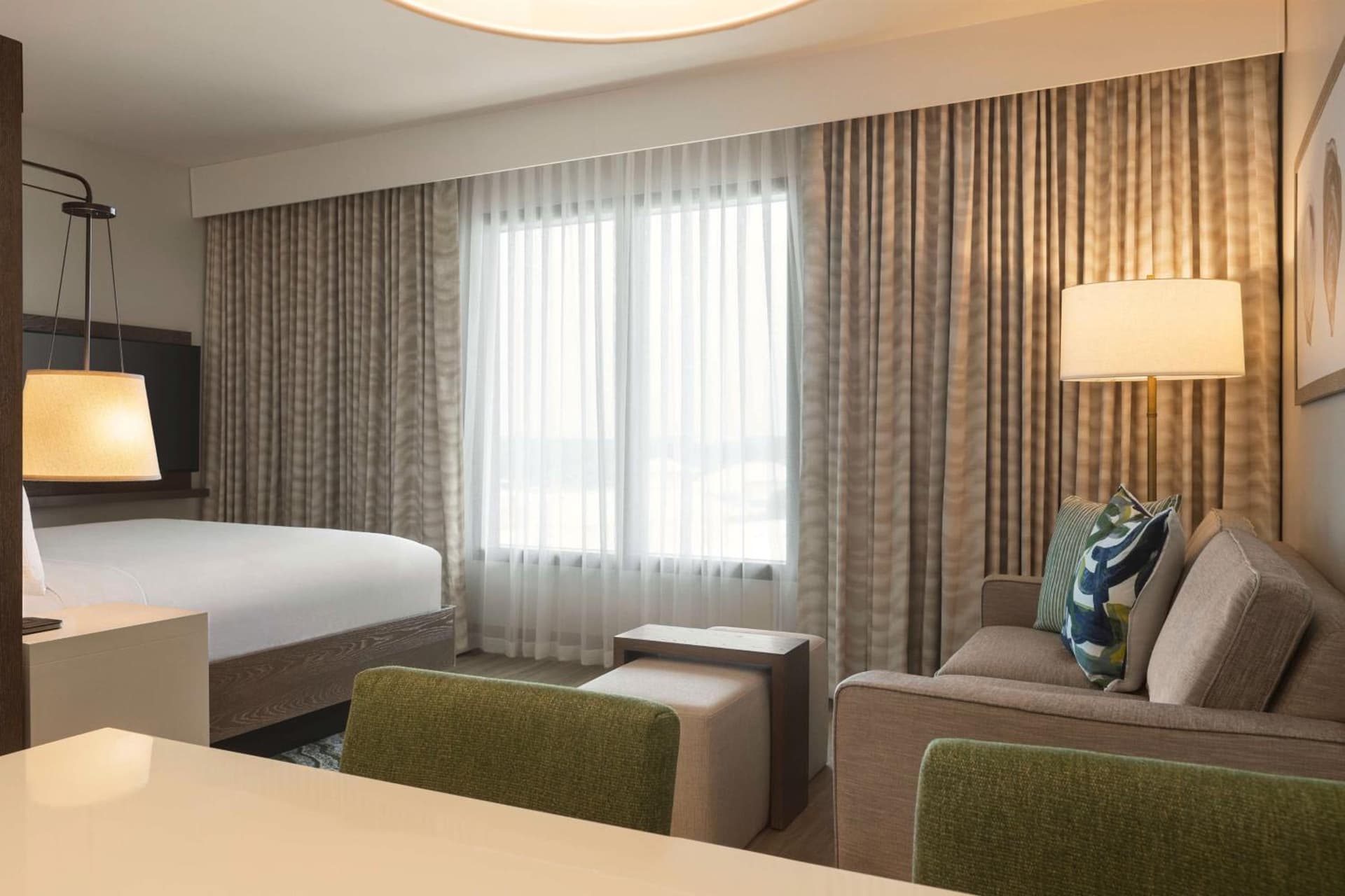 Embassy Suites By Hilton Panama City Beach Resort gallery photo in Panama City Beach, FL — image 118