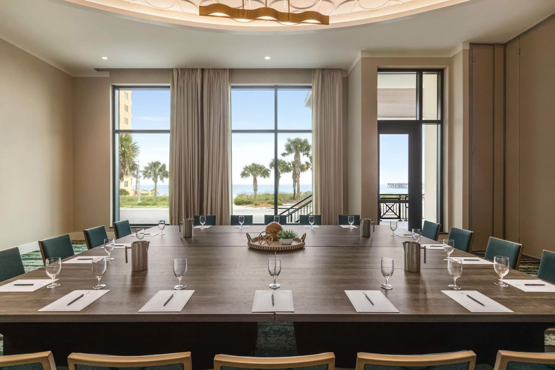 Embassy Suites By Hilton Panama City Beach Resort gallery photo in Panama City Beach, FL — image 127