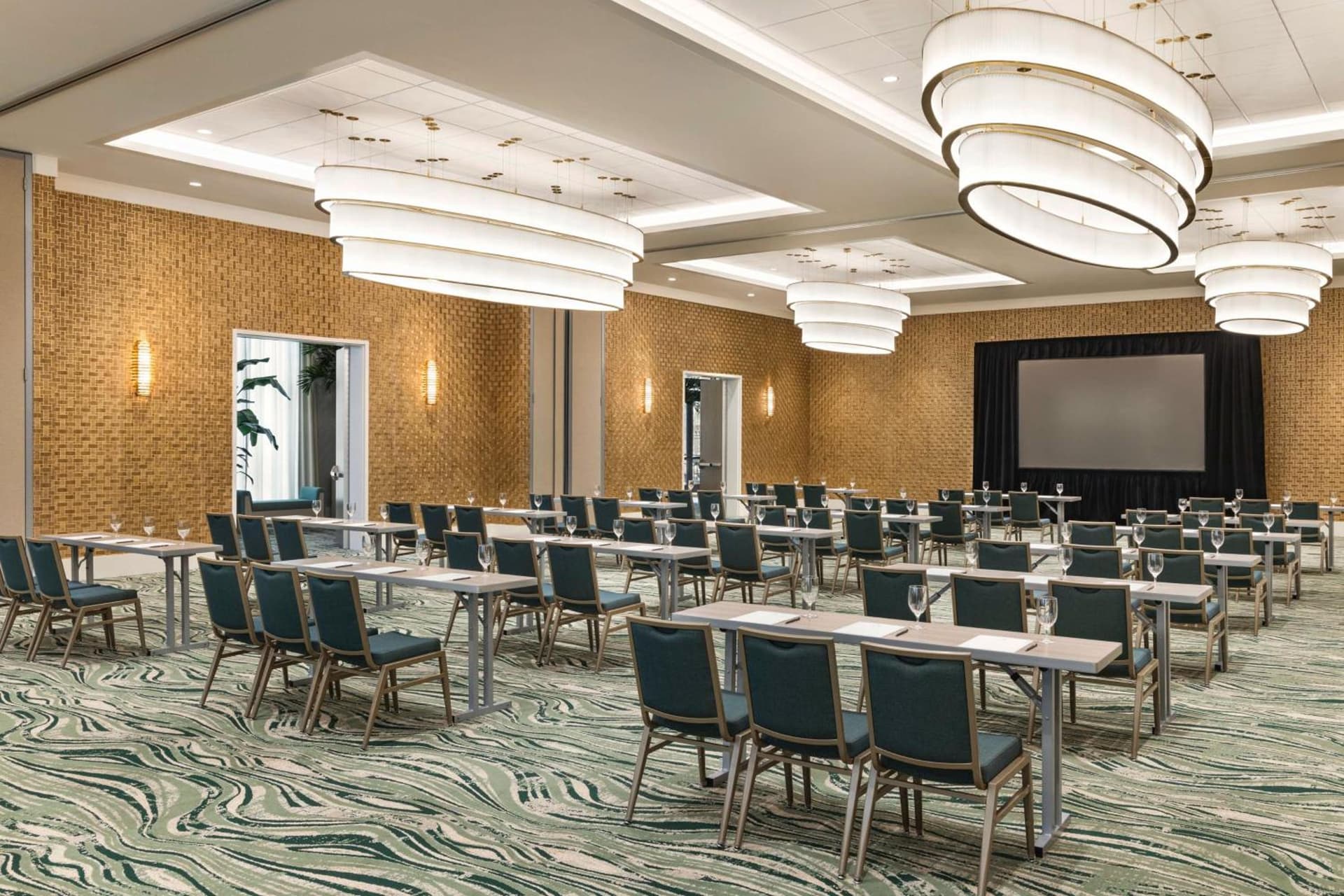 Embassy Suites By Hilton Panama City Beach Resort gallery photo in Panama City Beach, FL — image 121