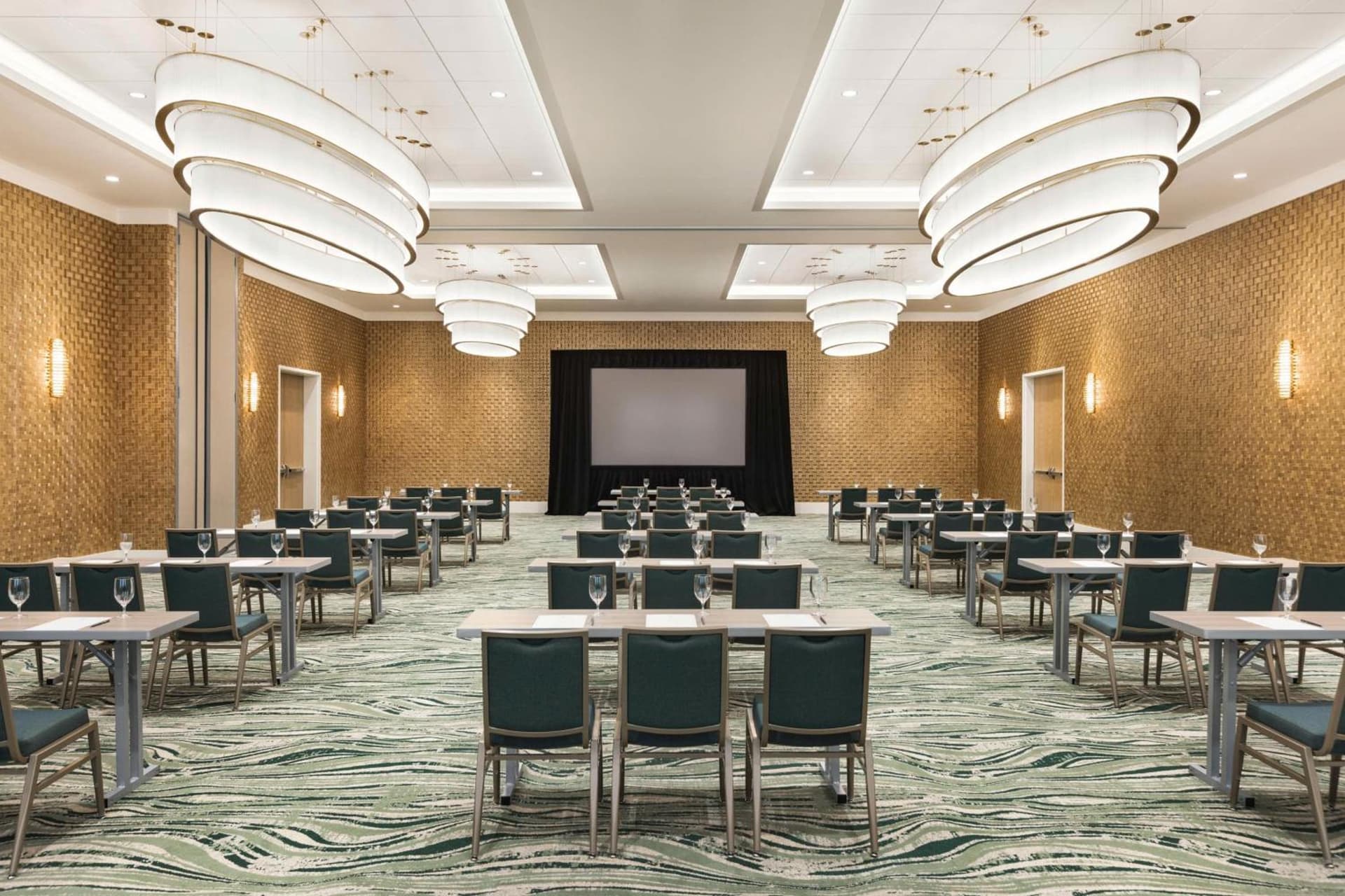 Embassy Suites By Hilton Panama City Beach Resort gallery photo in Panama City Beach, FL — image 26