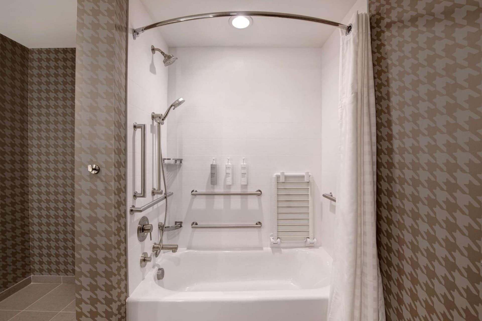 Home2 Suites By Hilton Fayetteville North gallery photo in Fayetteville, NC — image 32