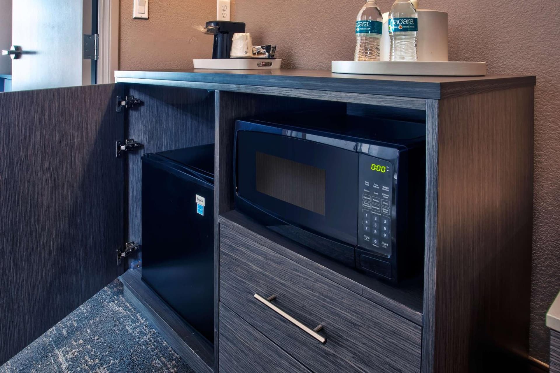 Hampton Inn & Suites By Hilton- Newark Airport Elizabeth gallery photo in Newark, NJ — image 10