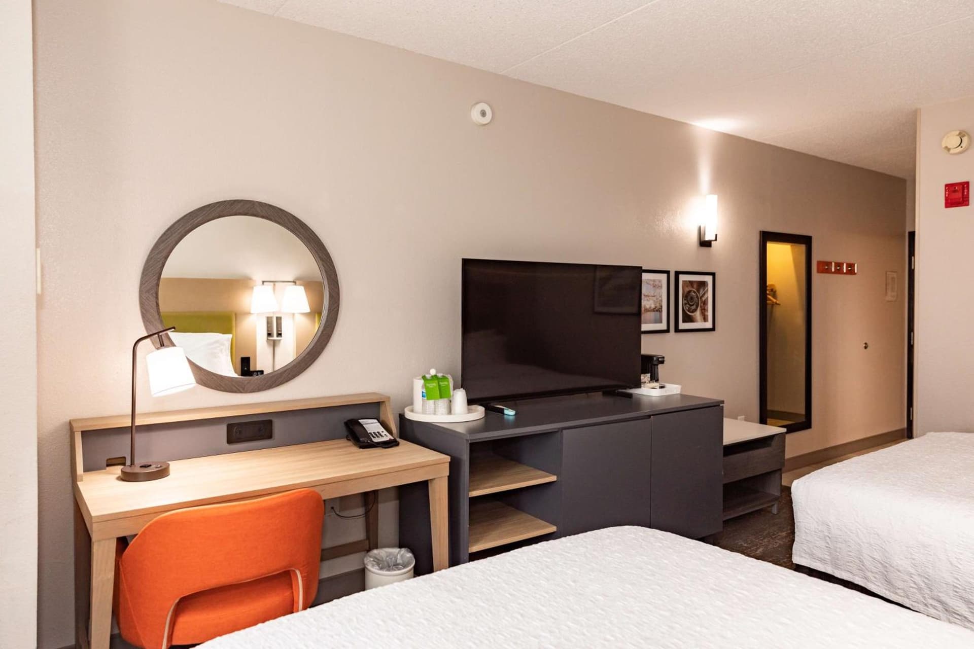 Hampton Inn & Suites By Hilton- Newark Airport Elizabeth gallery photo in Newark, NJ — image 20