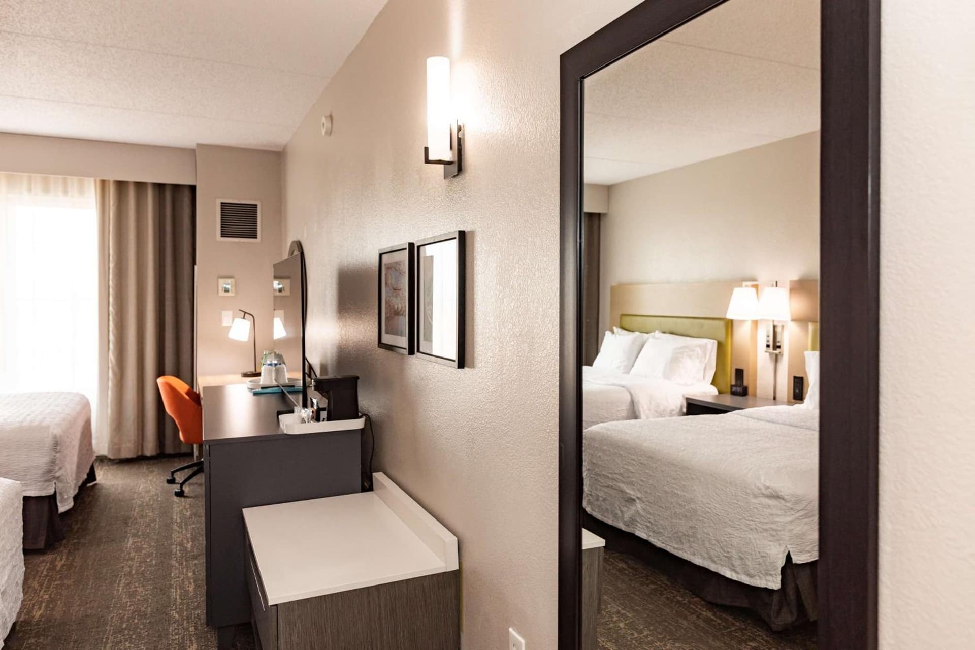 Hampton Inn & Suites By Hilton- Newark Airport Elizabeth gallery photo in Newark, NJ — image 17