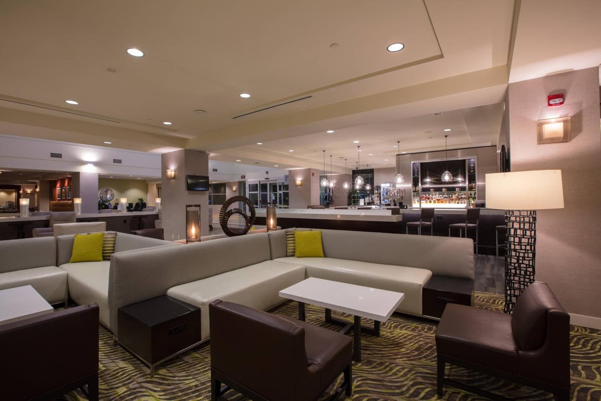 Bakersfield Marriott at the Convention Center property views in Bakersfield, CA — gallery photo 3