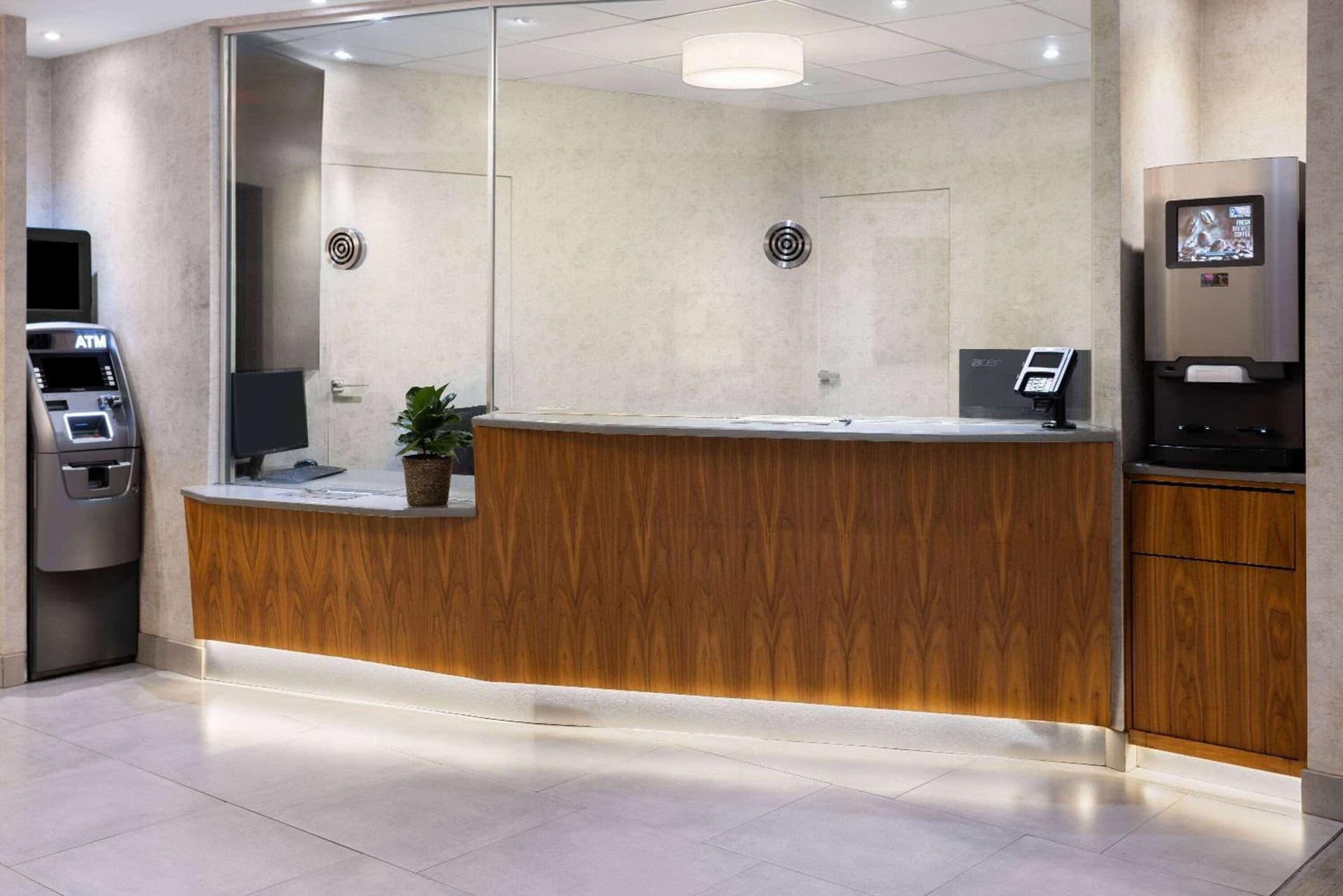 Ramada by Wyndham Bronx gallery photo in Bronx, NY — image 23