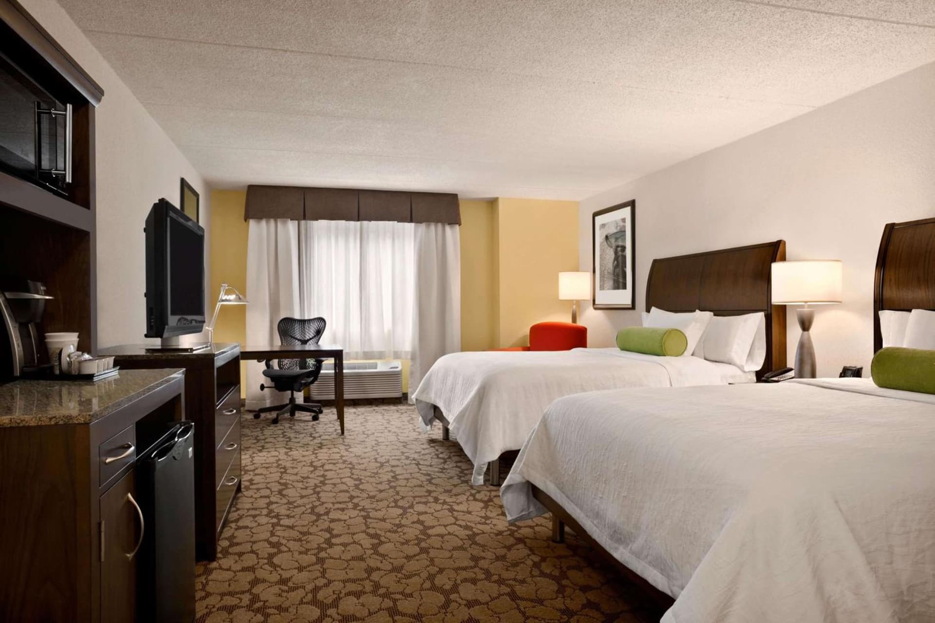 Hilton Garden Inn Rochester/Pittsford interior in Bushnell Basin — gallery photo 2