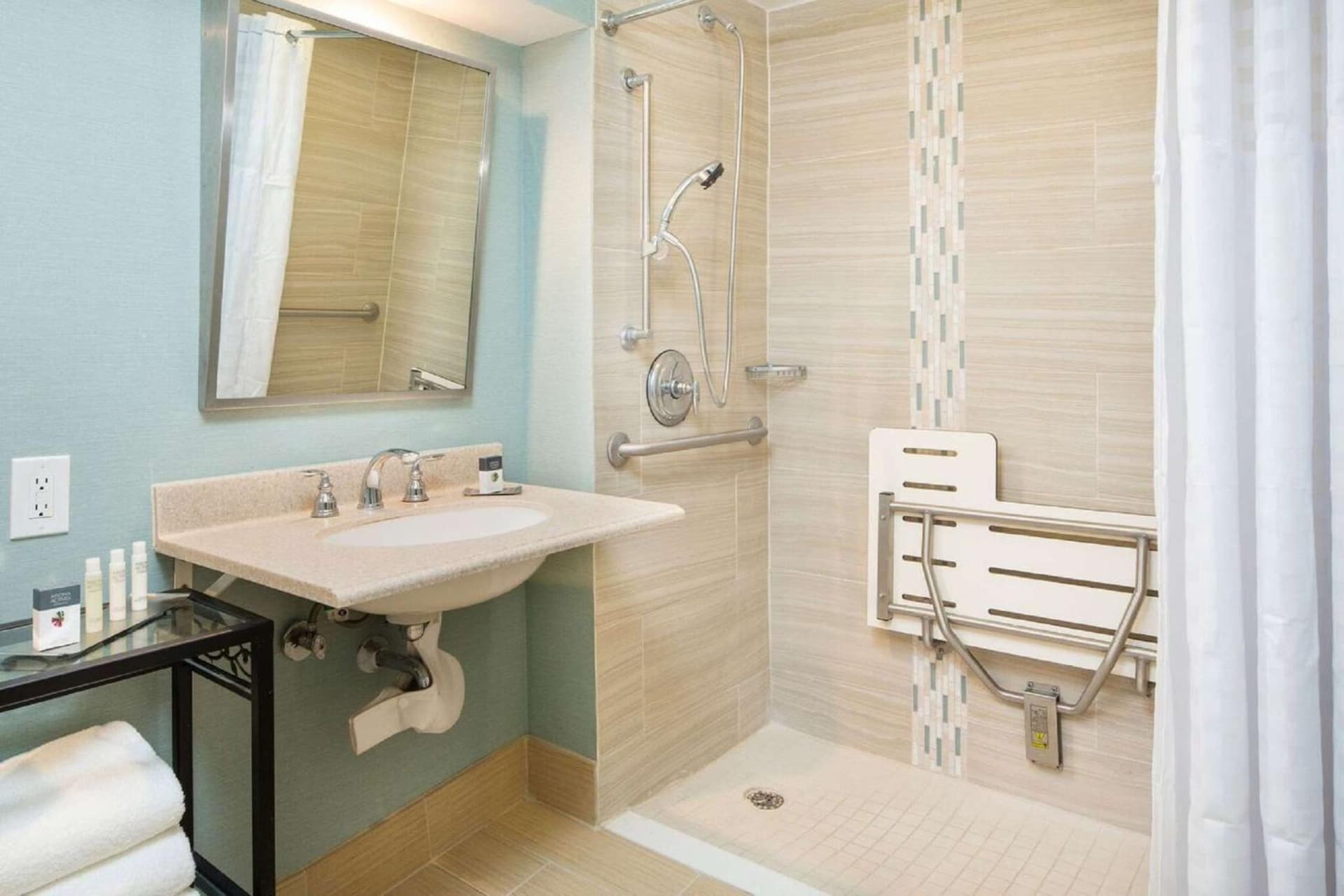 DoubleTree by Hilton Hotel Jacksonville Riverfront gallery photo in Jacksonville, FL — image 25