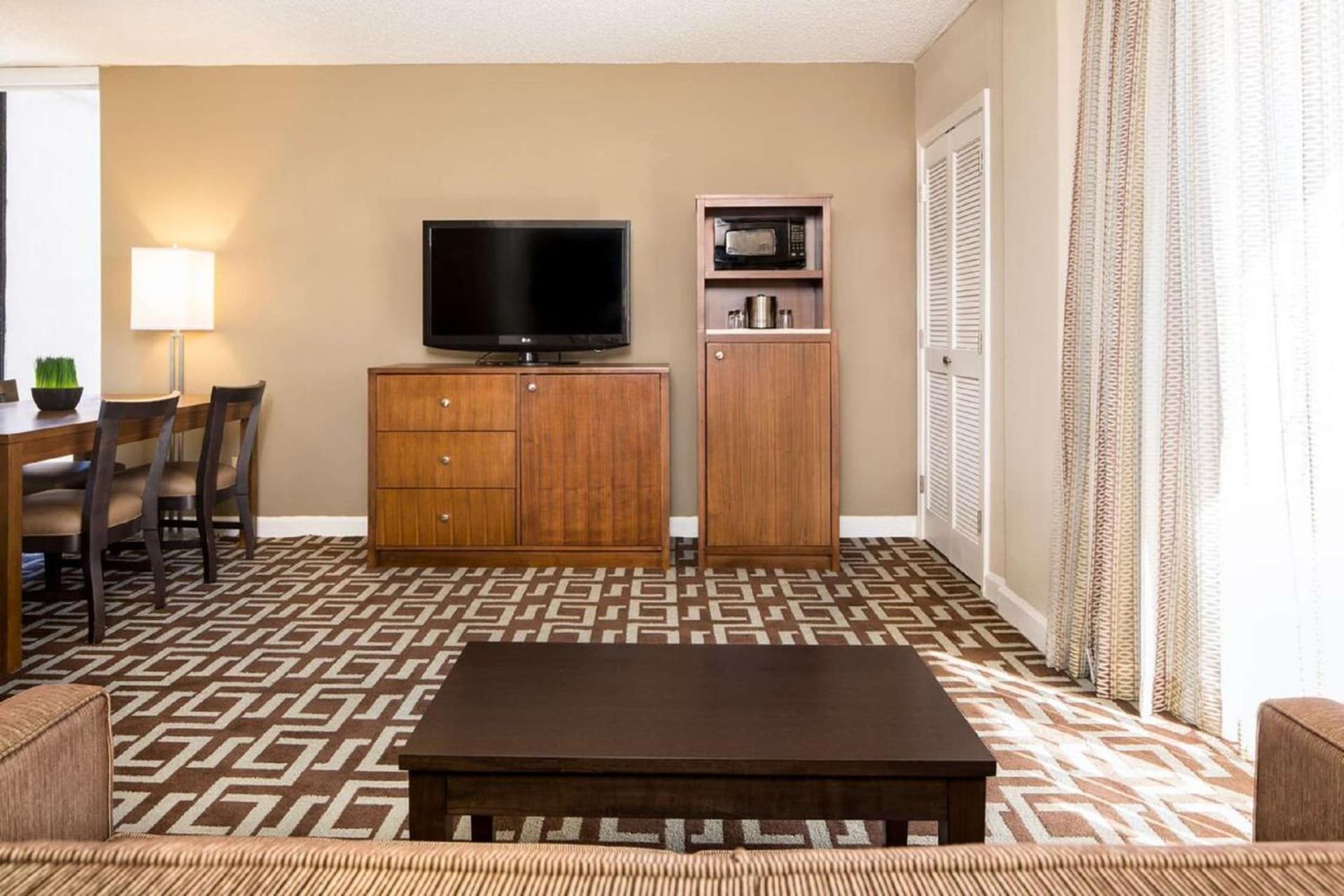 DoubleTree by Hilton Hotel Jacksonville Riverfront gallery photo in Jacksonville, FL — image 41