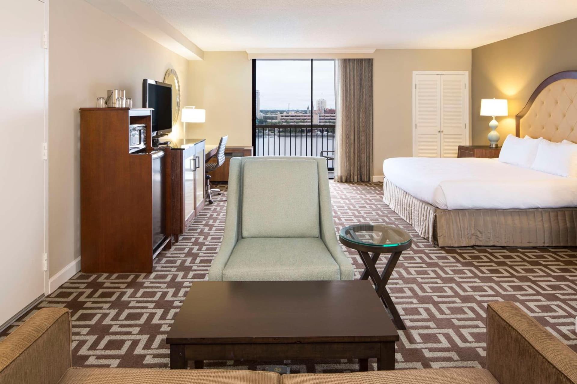 DoubleTree by Hilton Hotel Jacksonville Riverfront gallery photo in Jacksonville, FL — image 15
