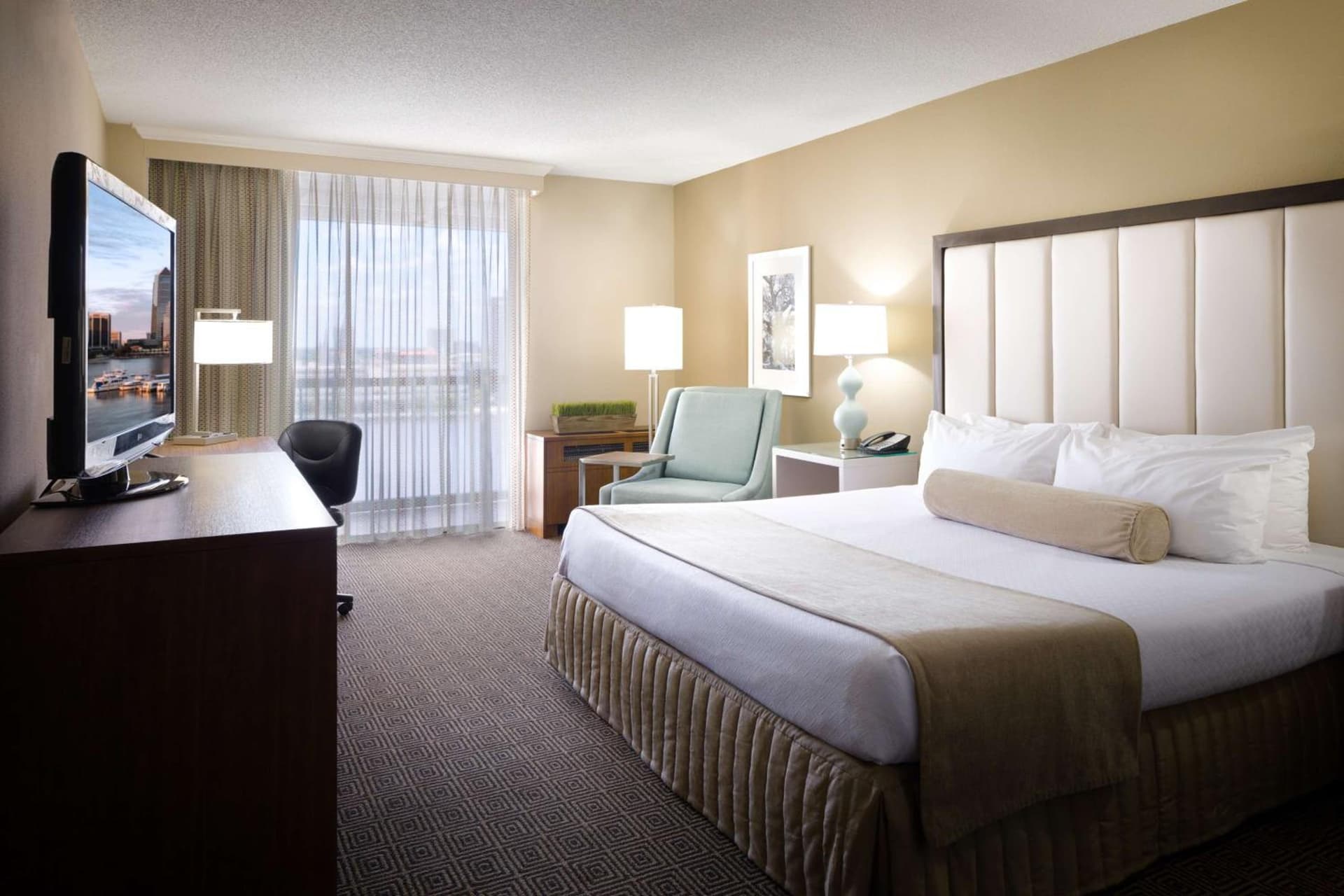 DoubleTree by Hilton Hotel Jacksonville Riverfront gallery photo in Jacksonville, FL — image 40