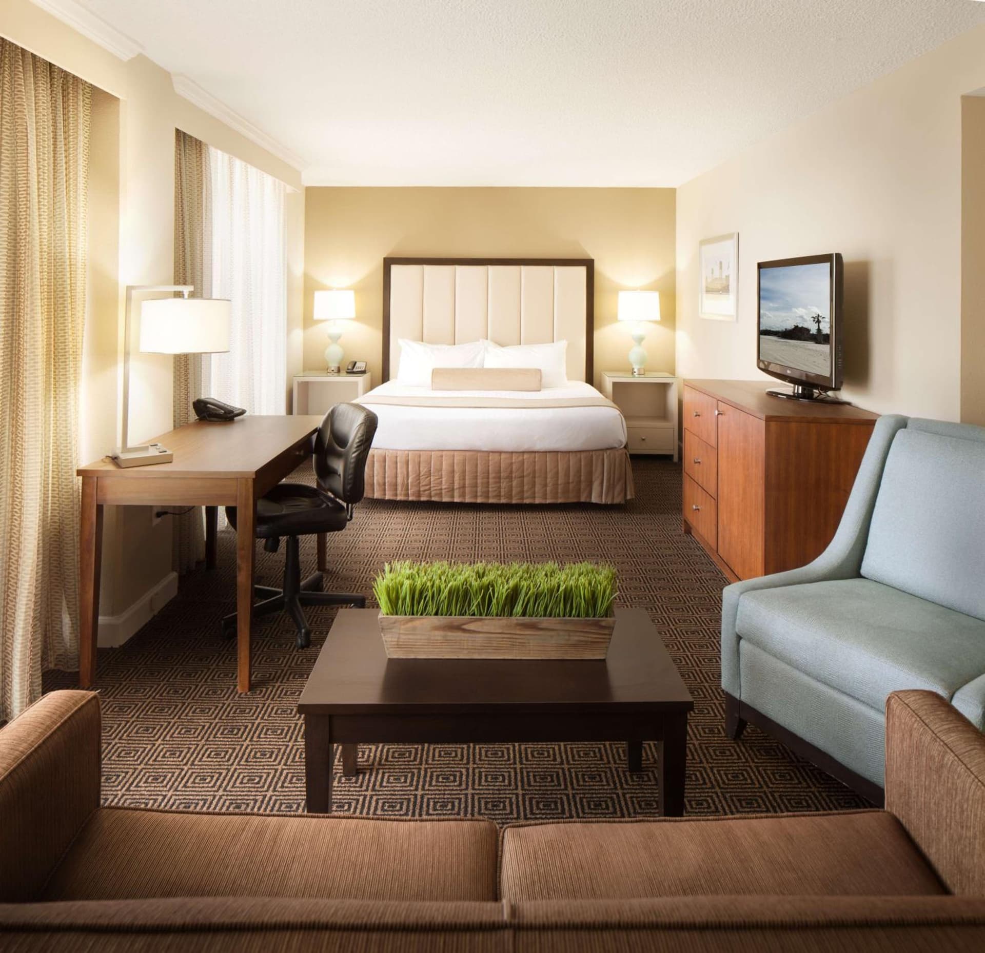 DoubleTree by Hilton Hotel Jacksonville Riverfront gallery photo in Jacksonville, FL — image 51