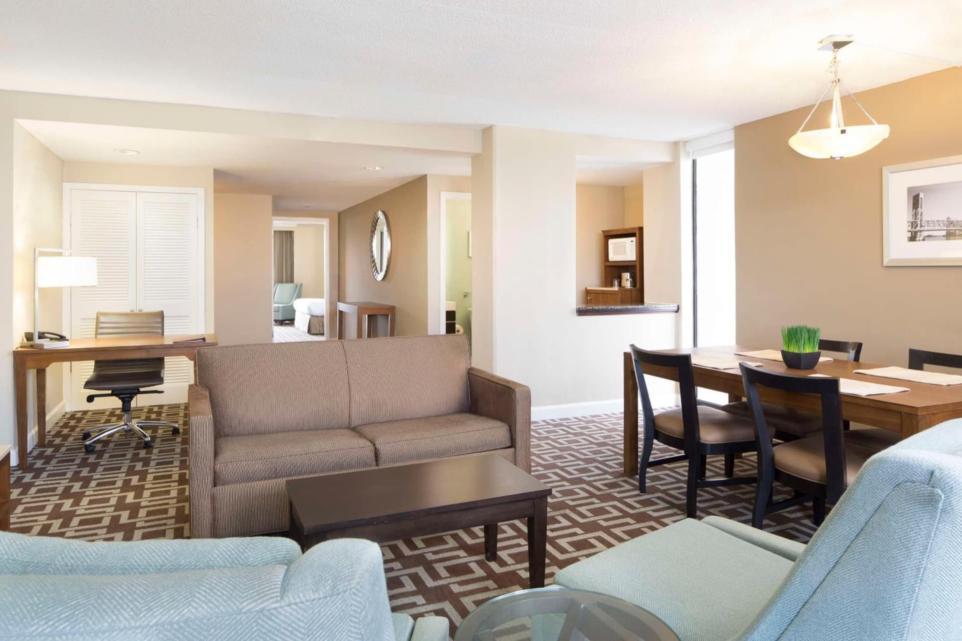 DoubleTree by Hilton Hotel Jacksonville Riverfront gallery photo in Jacksonville, FL — image 52