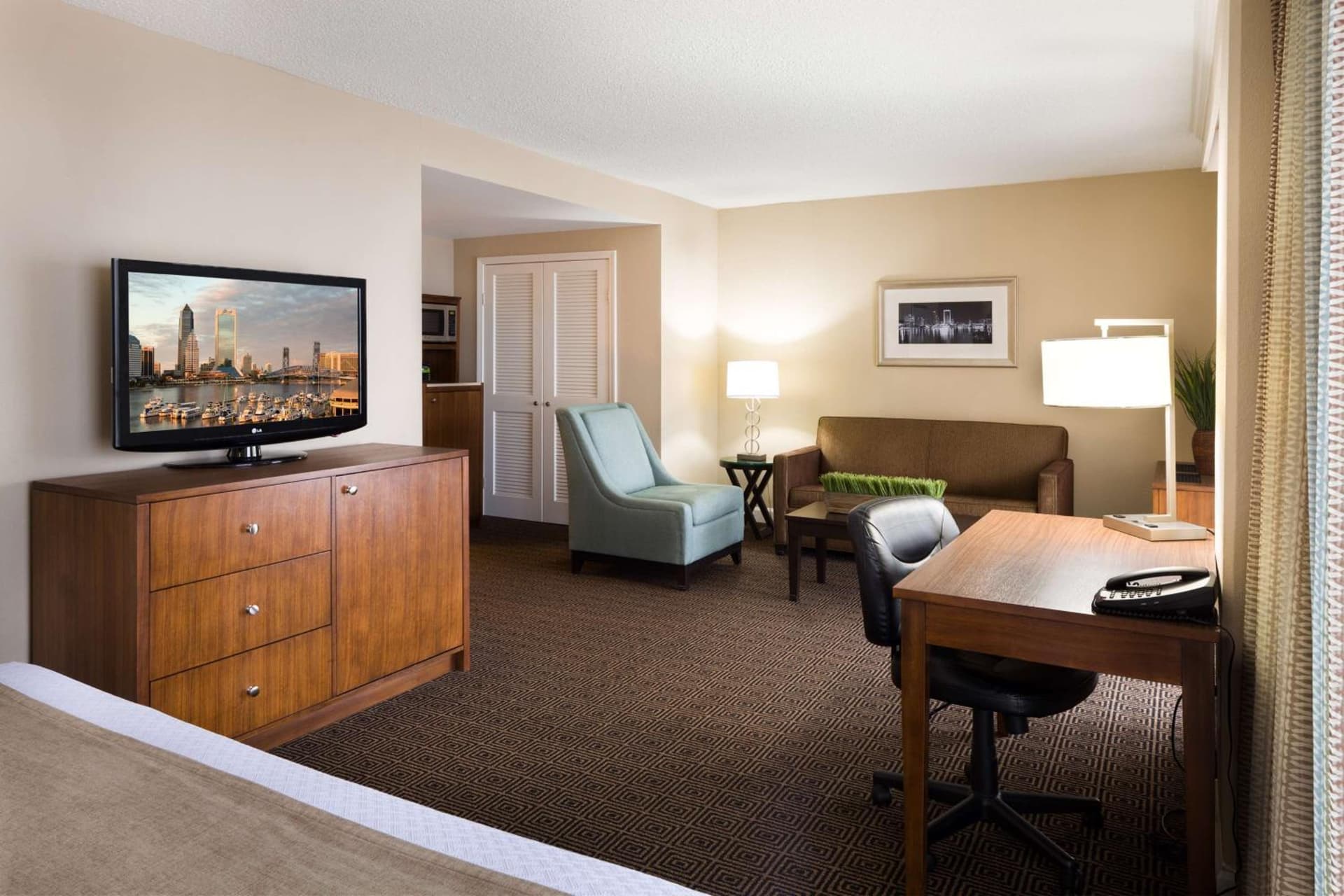 DoubleTree by Hilton Hotel Jacksonville Riverfront gallery photo in Jacksonville, FL — image 55