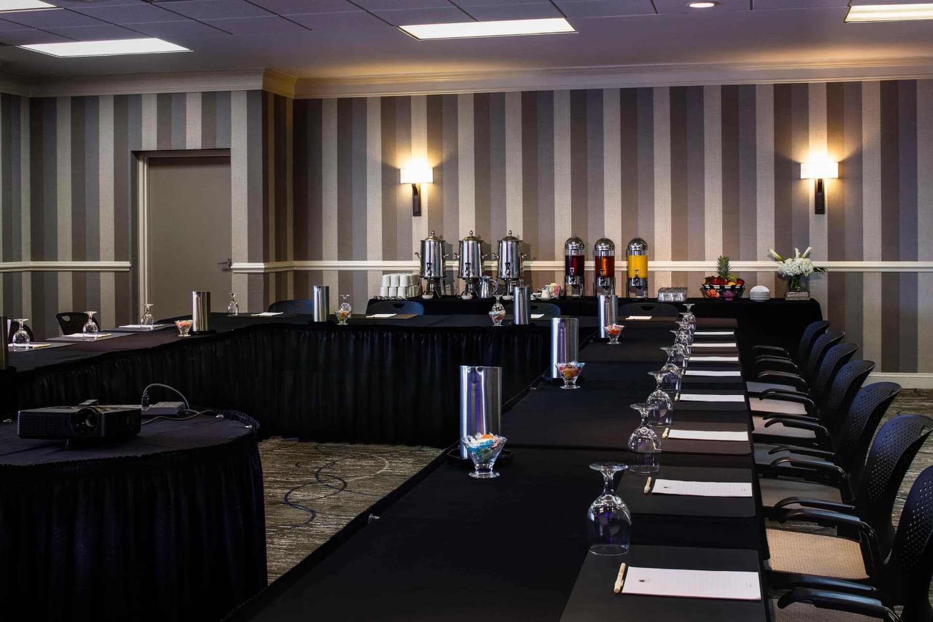 DoubleTree by Hilton Hotel Jacksonville Riverfront gallery photo in Jacksonville, FL — image 47