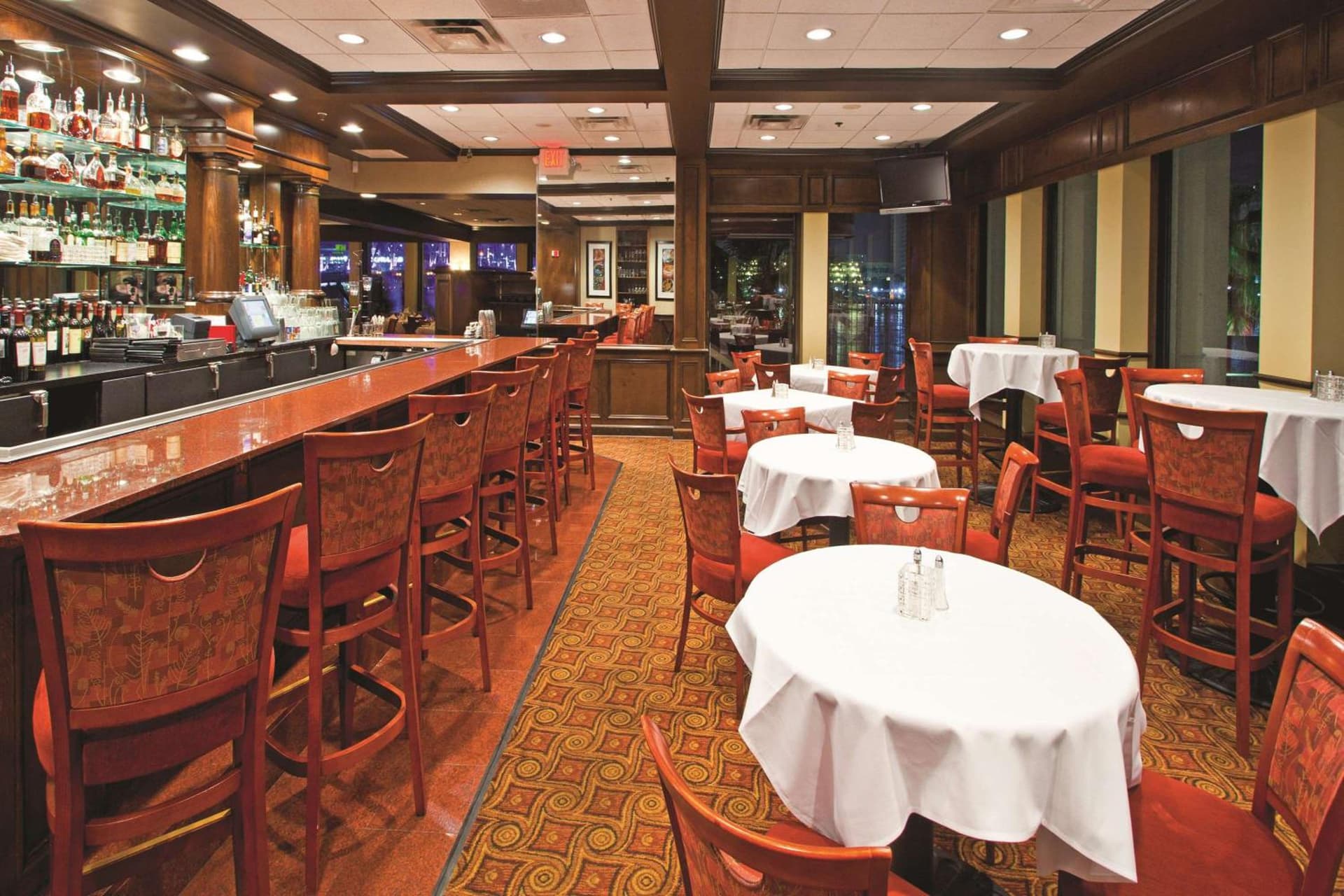 DoubleTree by Hilton Hotel Jacksonville Riverfront gallery photo in Jacksonville, FL — image 34