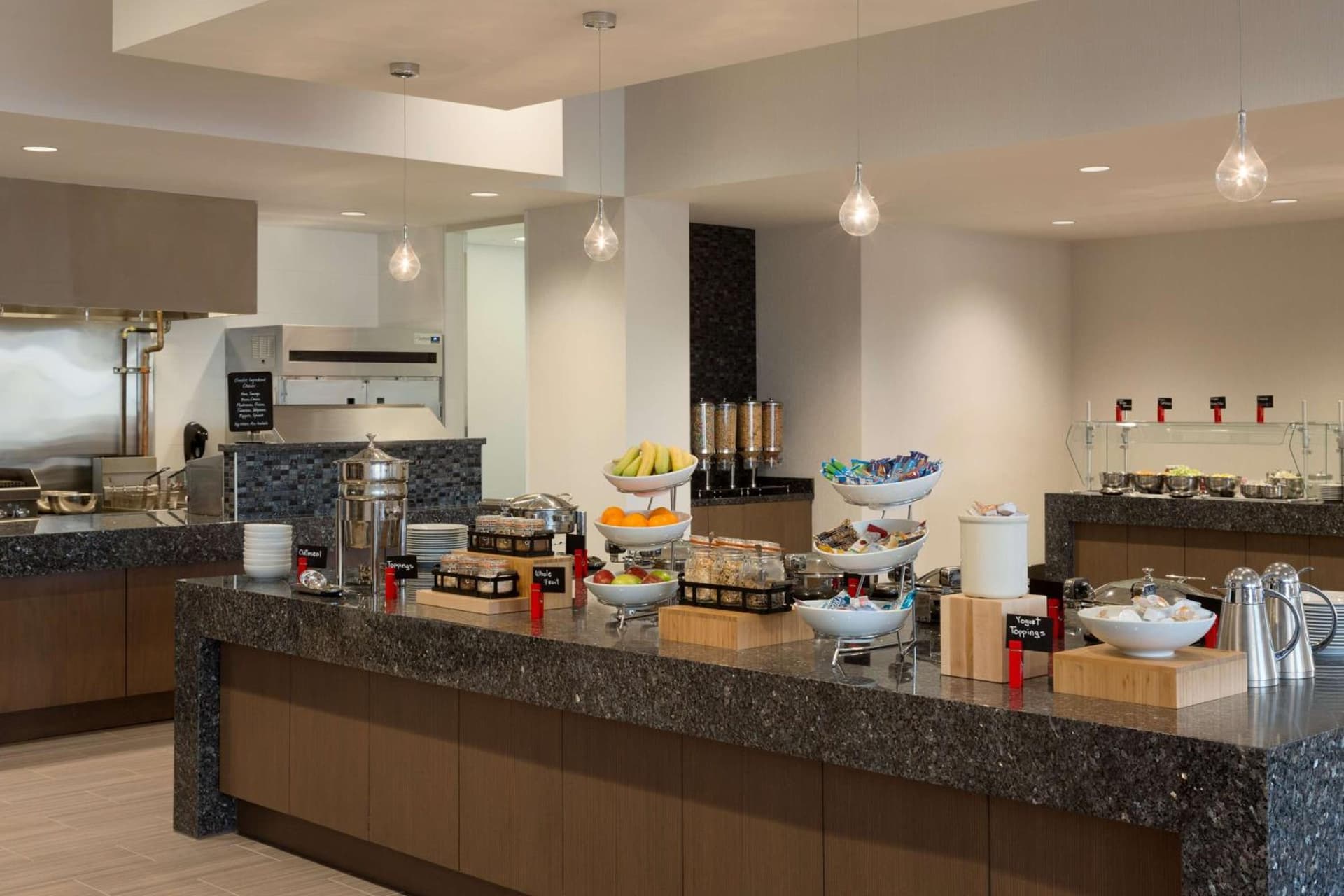 Embassy Suites by Hilton The Woodlands gallery photo in The Woodlands, TX — image 21