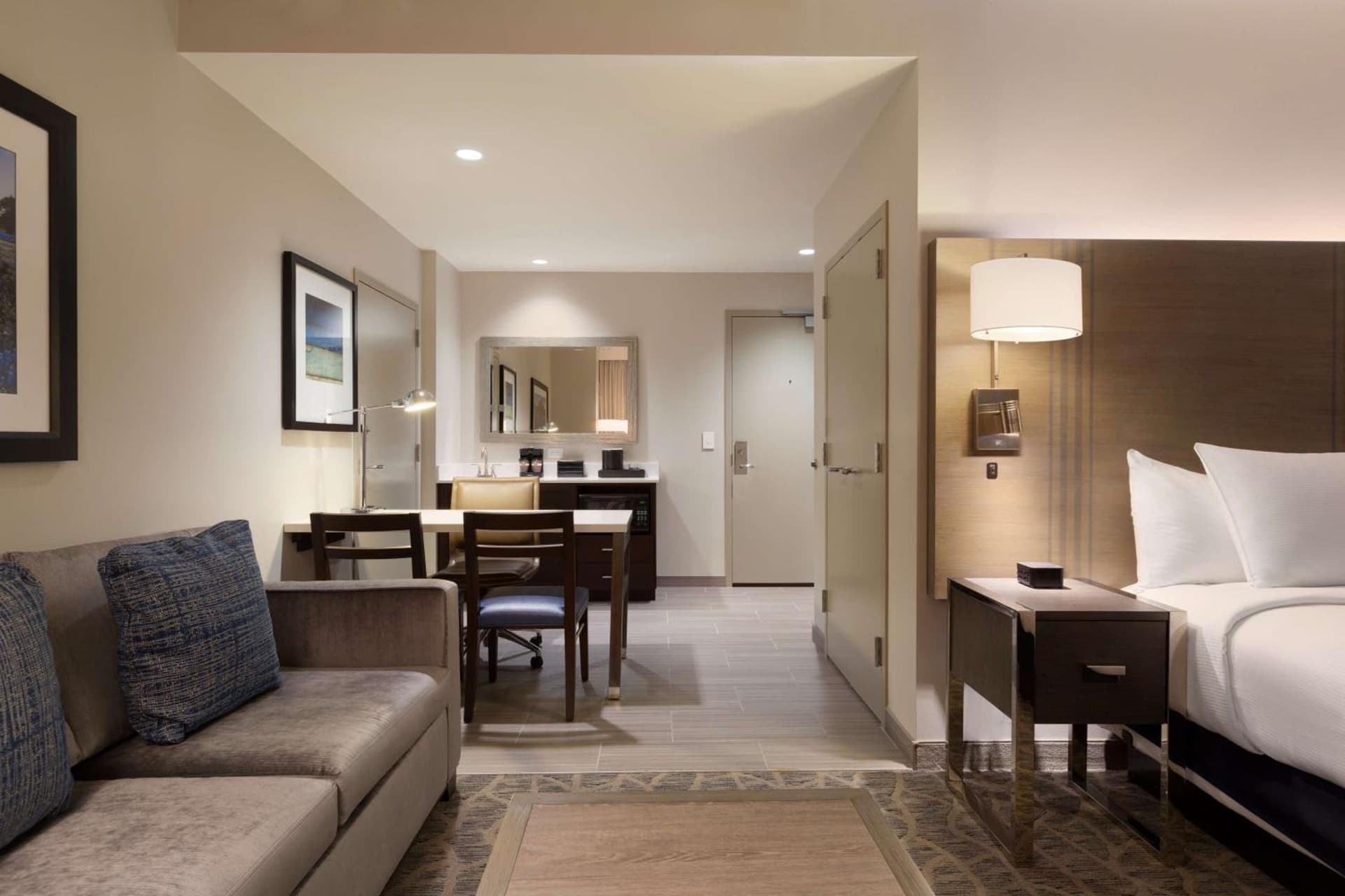 Embassy Suites by Hilton The Woodlands property views in The Woodlands, TX — gallery photo 3