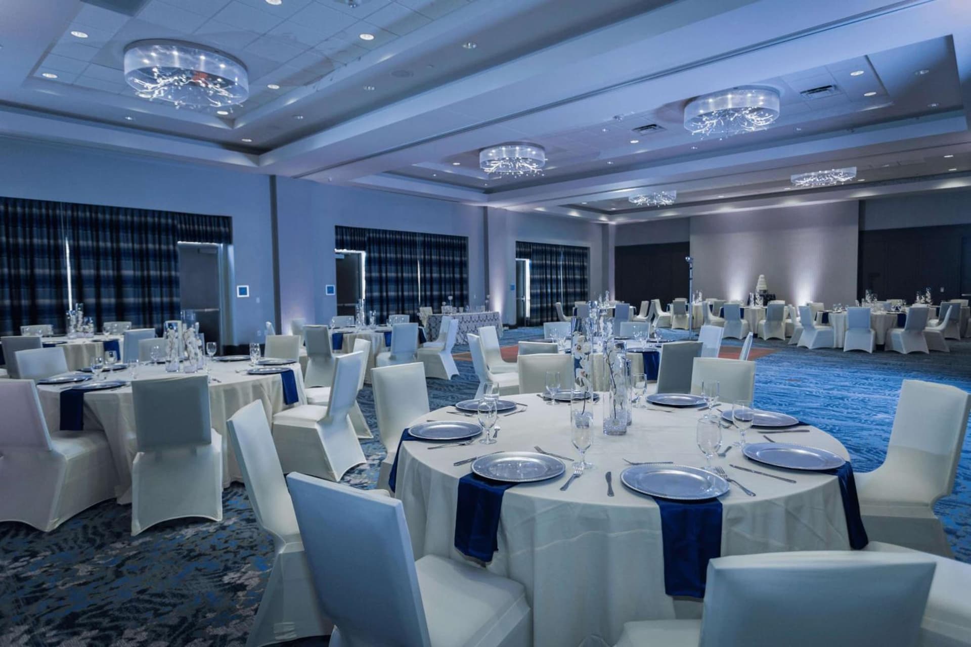 Embassy Suites by Hilton The Woodlands gallery photo in The Woodlands, TX — image 20