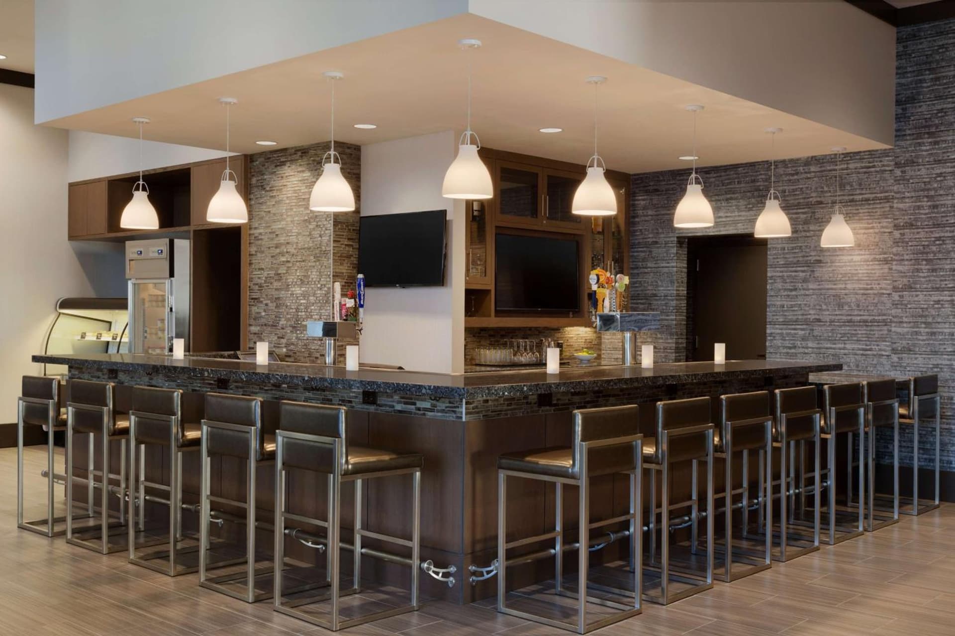 Embassy Suites by Hilton The Woodlands gallery photo in The Woodlands, TX — image 23
