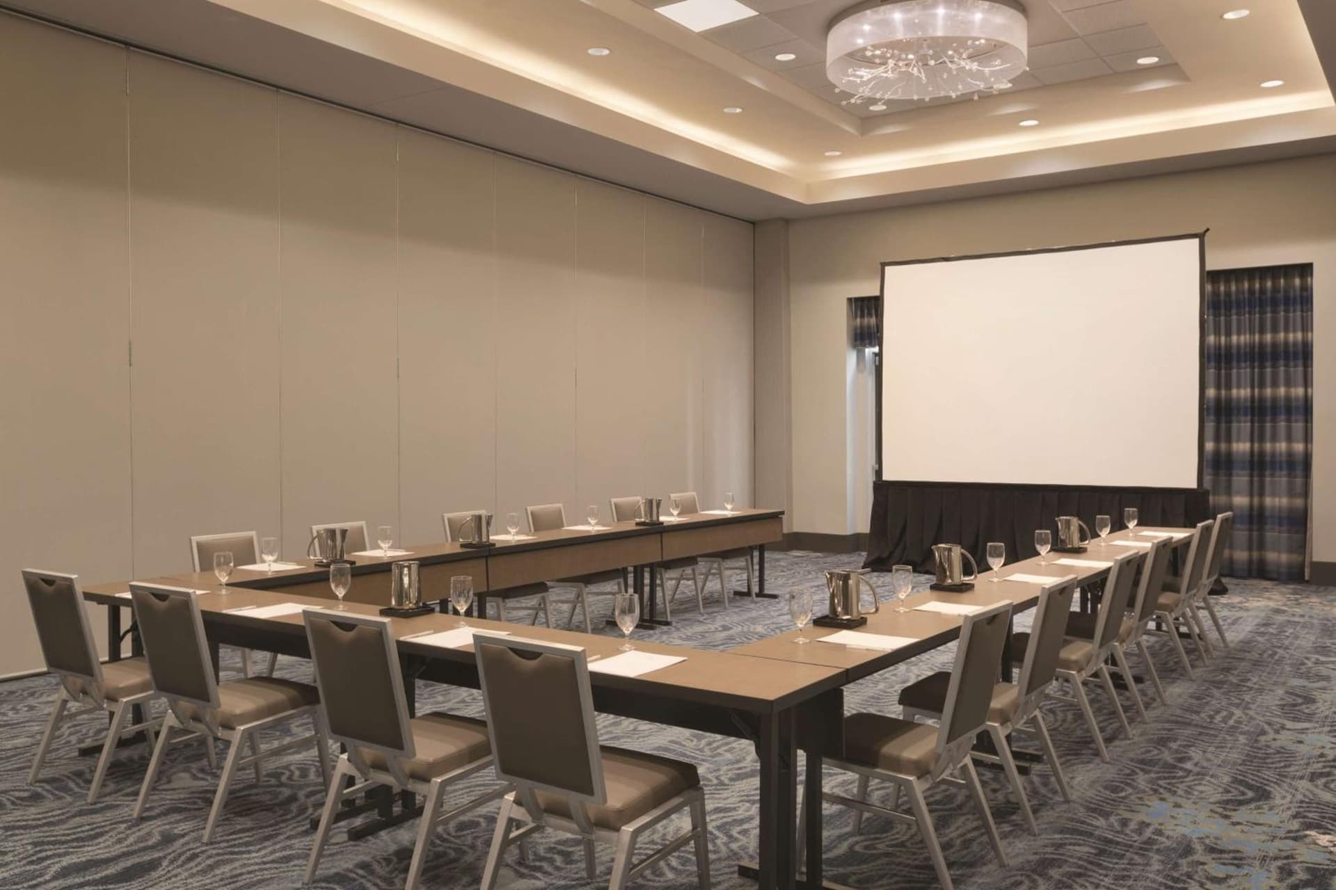 Embassy Suites by Hilton The Woodlands gallery photo in The Woodlands, TX — image 30