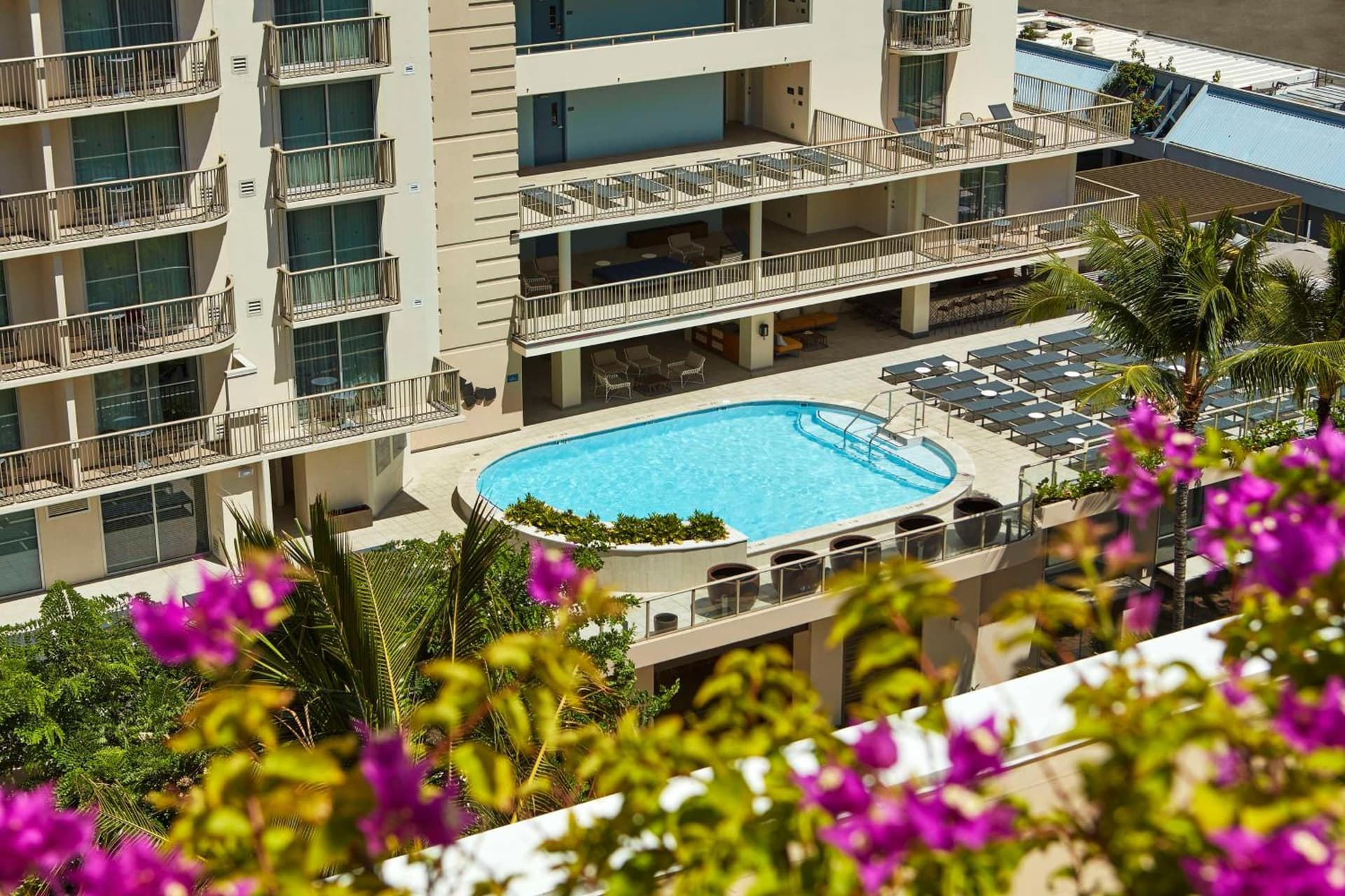 Hilton Garden Inn Waikiki Beach gallery photo in Honolulu, HI — image 9