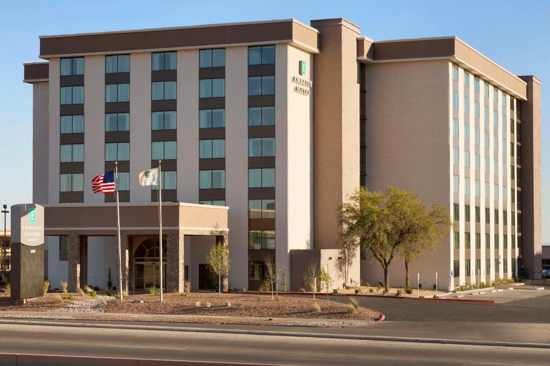 Embassy Suites by Hilton El Paso property views in El Paso, TX — gallery photo 3