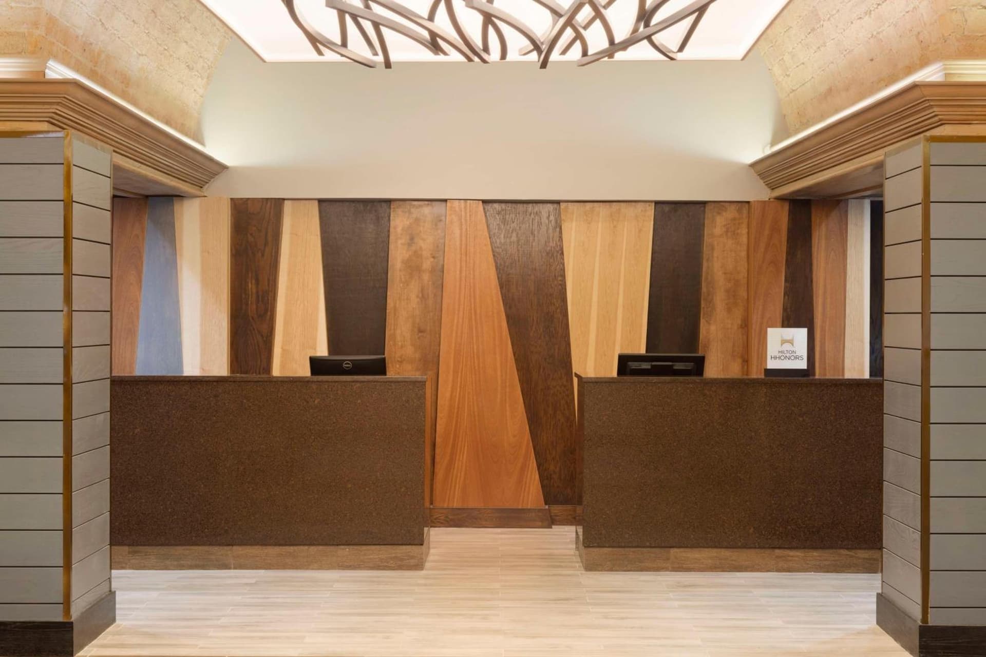 Embassy Suites by Hilton El Paso gallery photo in El Paso, TX — image 4