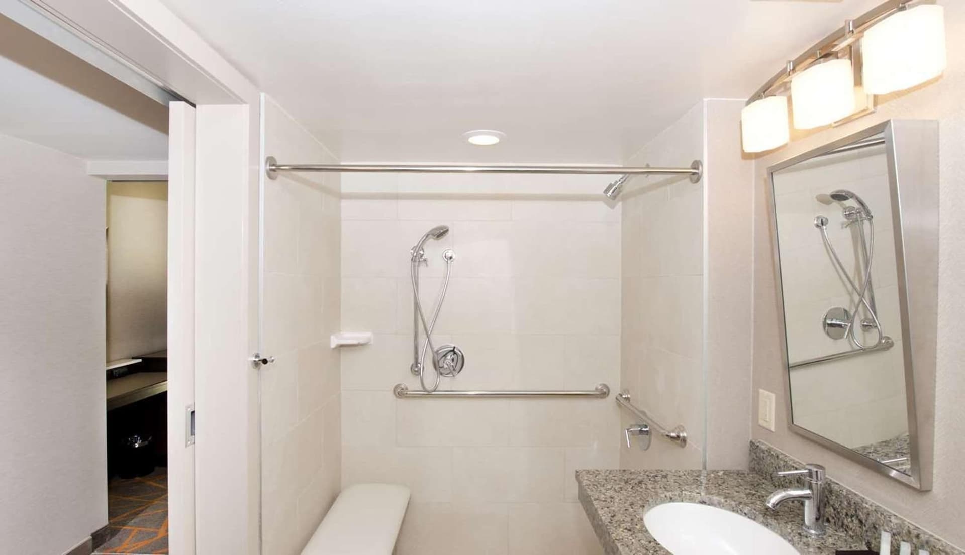 Embassy Suites by Hilton El Paso gallery photo in El Paso, TX — image 25