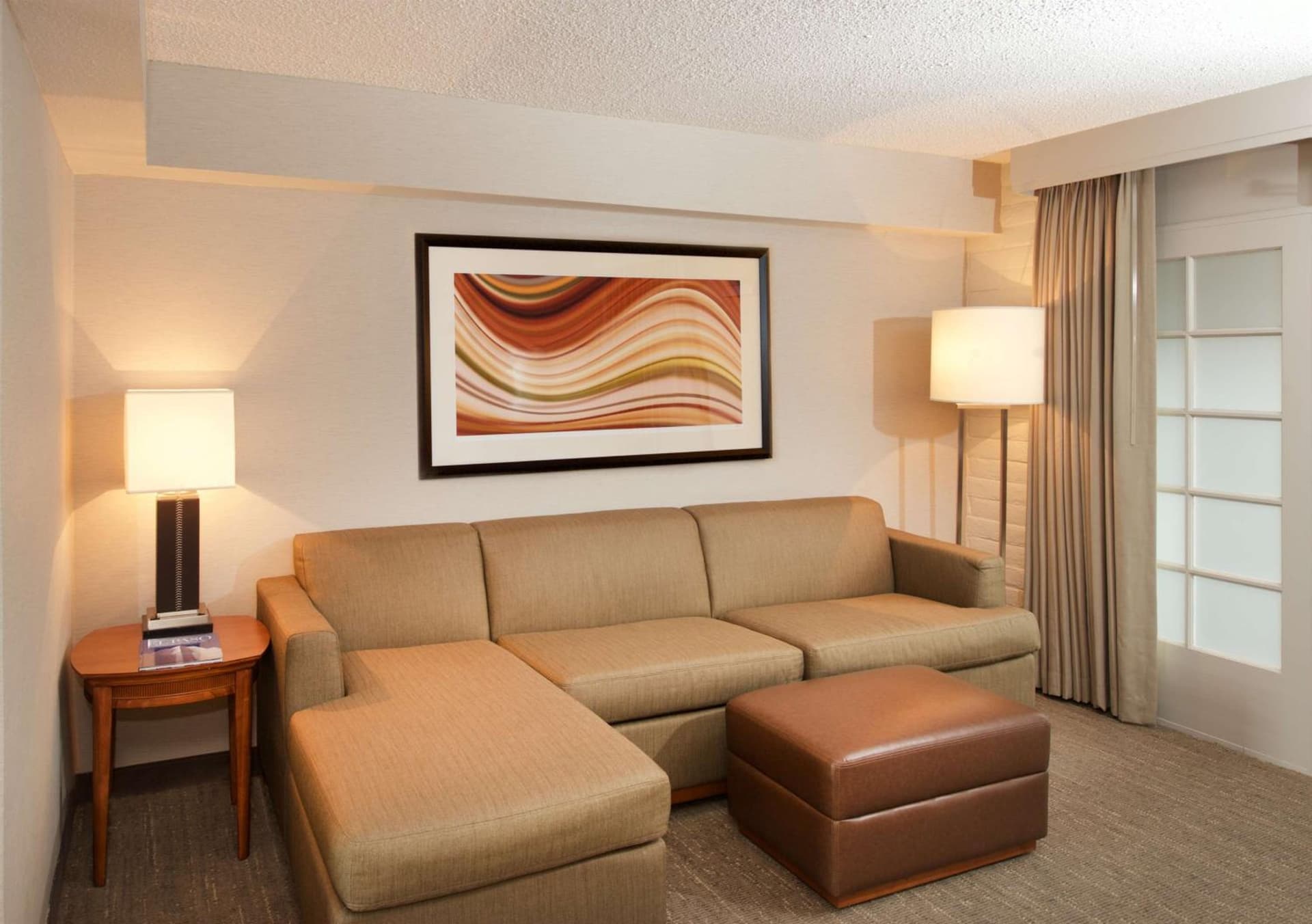 Embassy Suites by Hilton El Paso interior in El Paso, TX — gallery photo 2