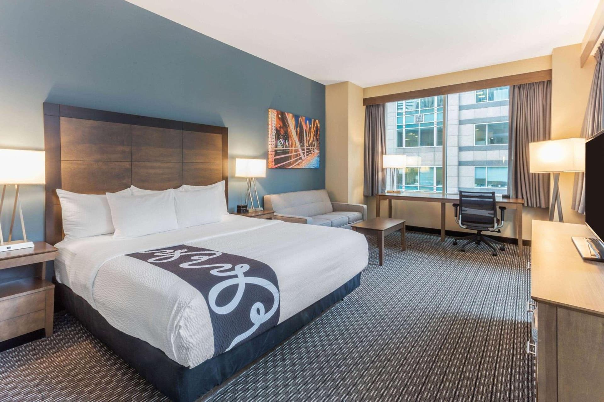 La Quinta Inn & Suites by Wyndham Chicago Downtown gallery photo in Chicago, IL — image 35