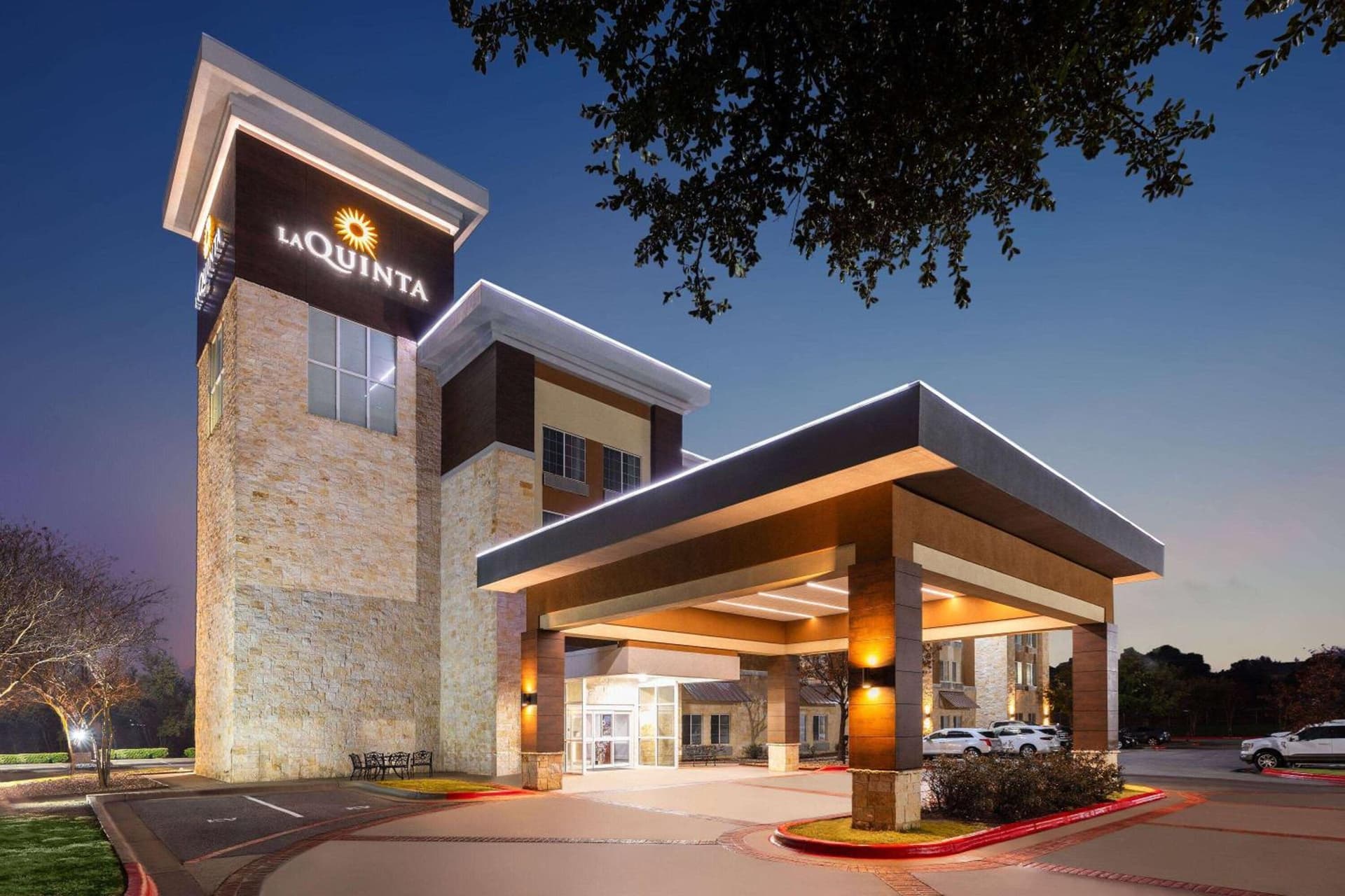 La Quinta by Wyndham Austin - Cedar Park featured exterior or lobby in Cedar Park, TX — similar hotel