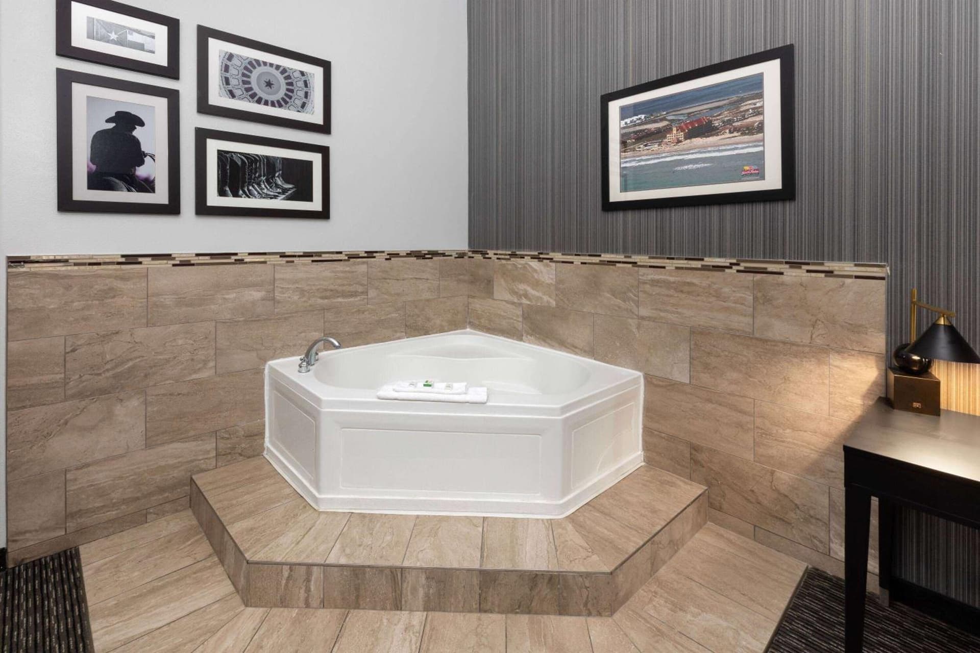 La Quinta by Wyndham Austin - Cedar Park gallery photo in Cedar Park, TX — image 34