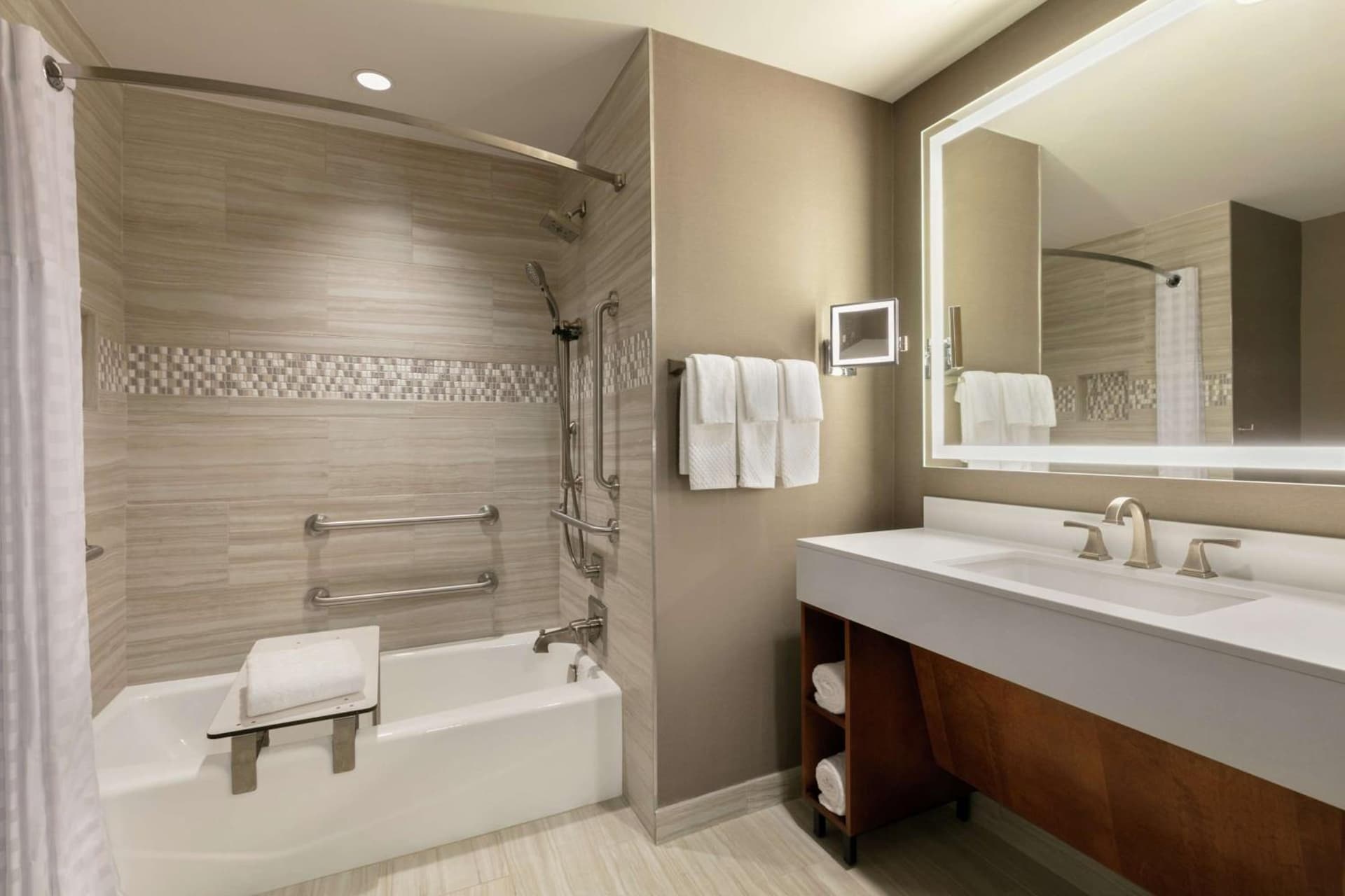 Embassy Suites By Hilton Berkeley Heights gallery photo in Berkeley Heights — image 34