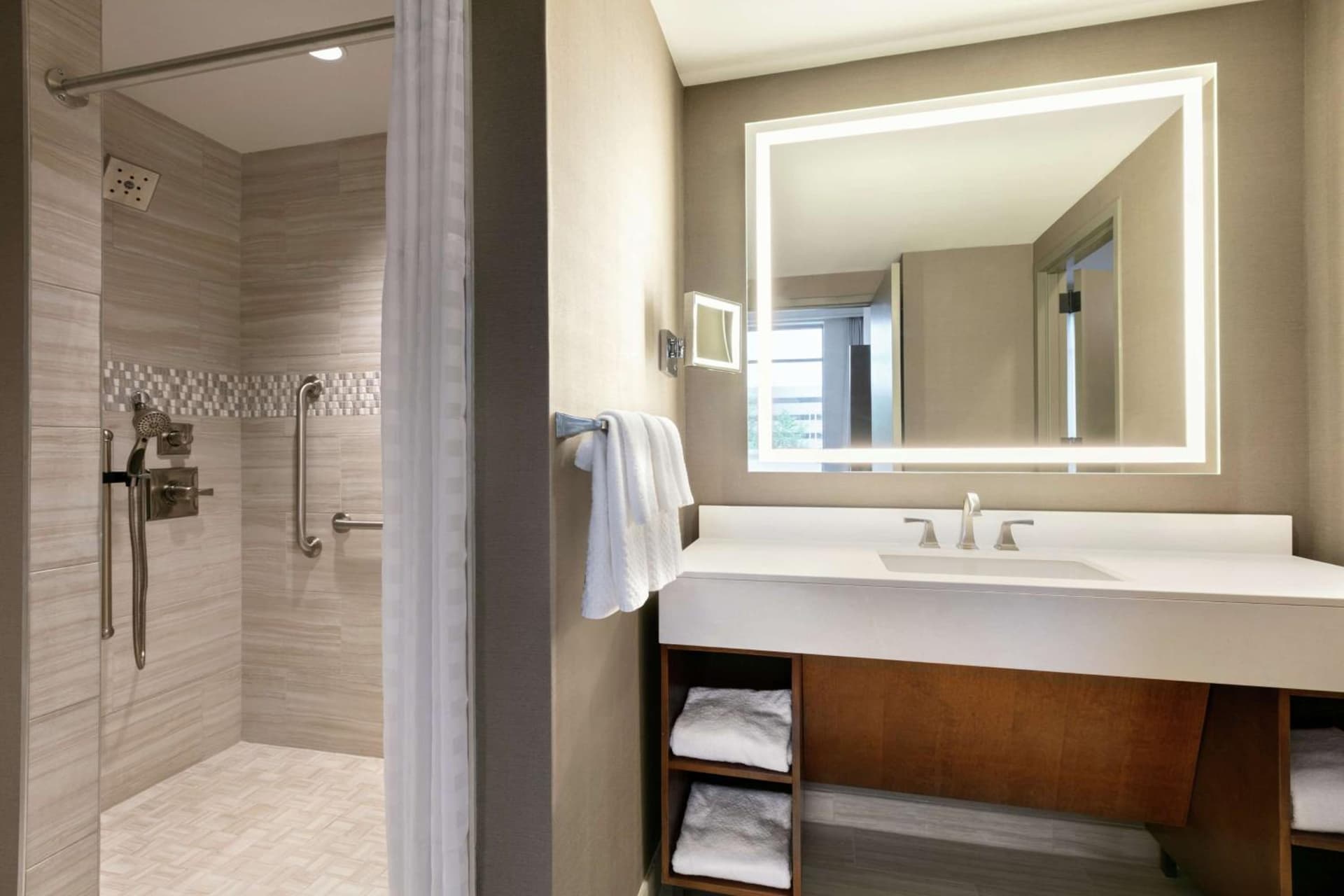 Embassy Suites By Hilton Berkeley Heights gallery photo in Berkeley Heights — image 19