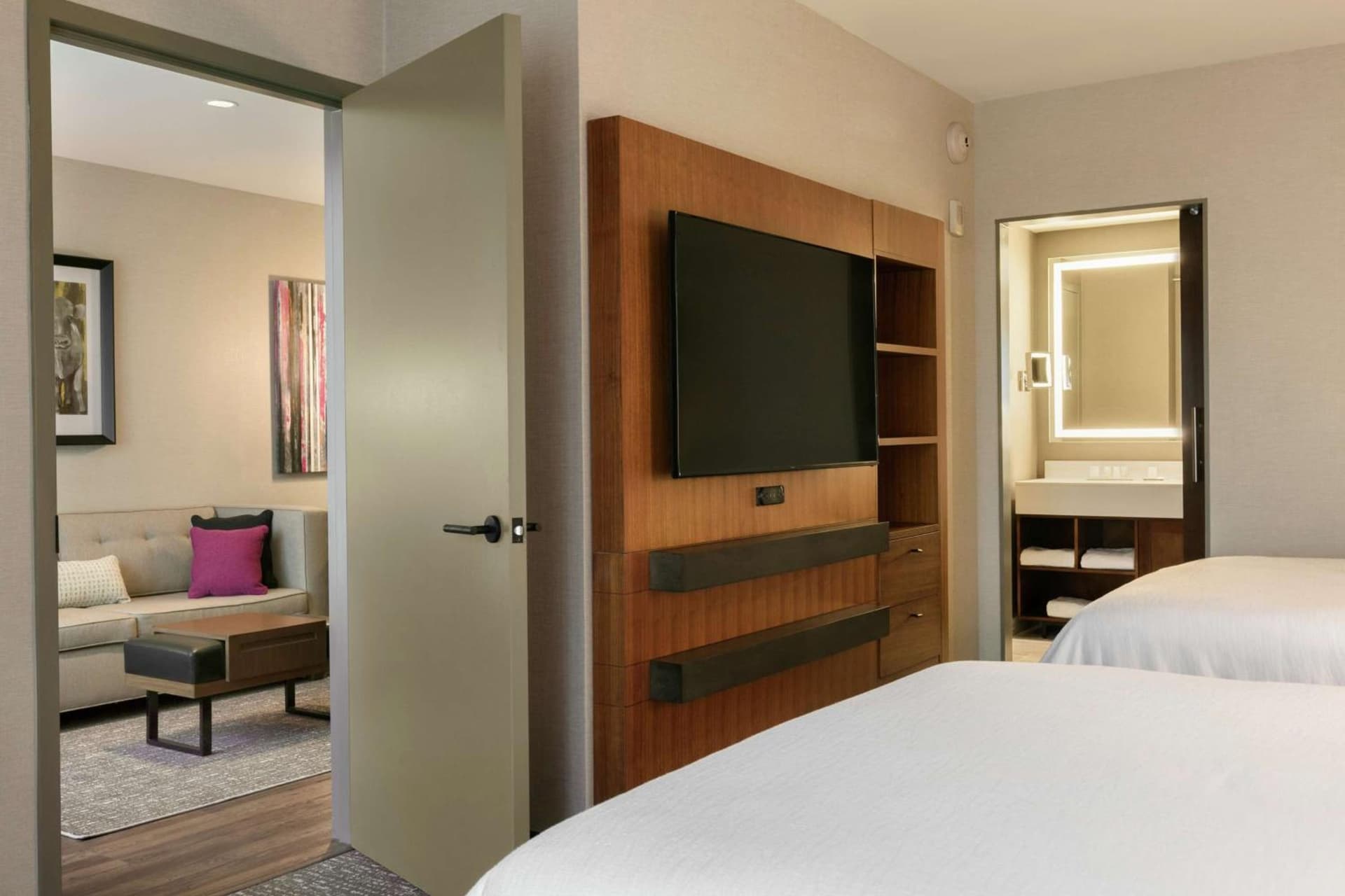 Embassy Suites By Hilton Berkeley Heights gallery photo in Berkeley Heights — image 61