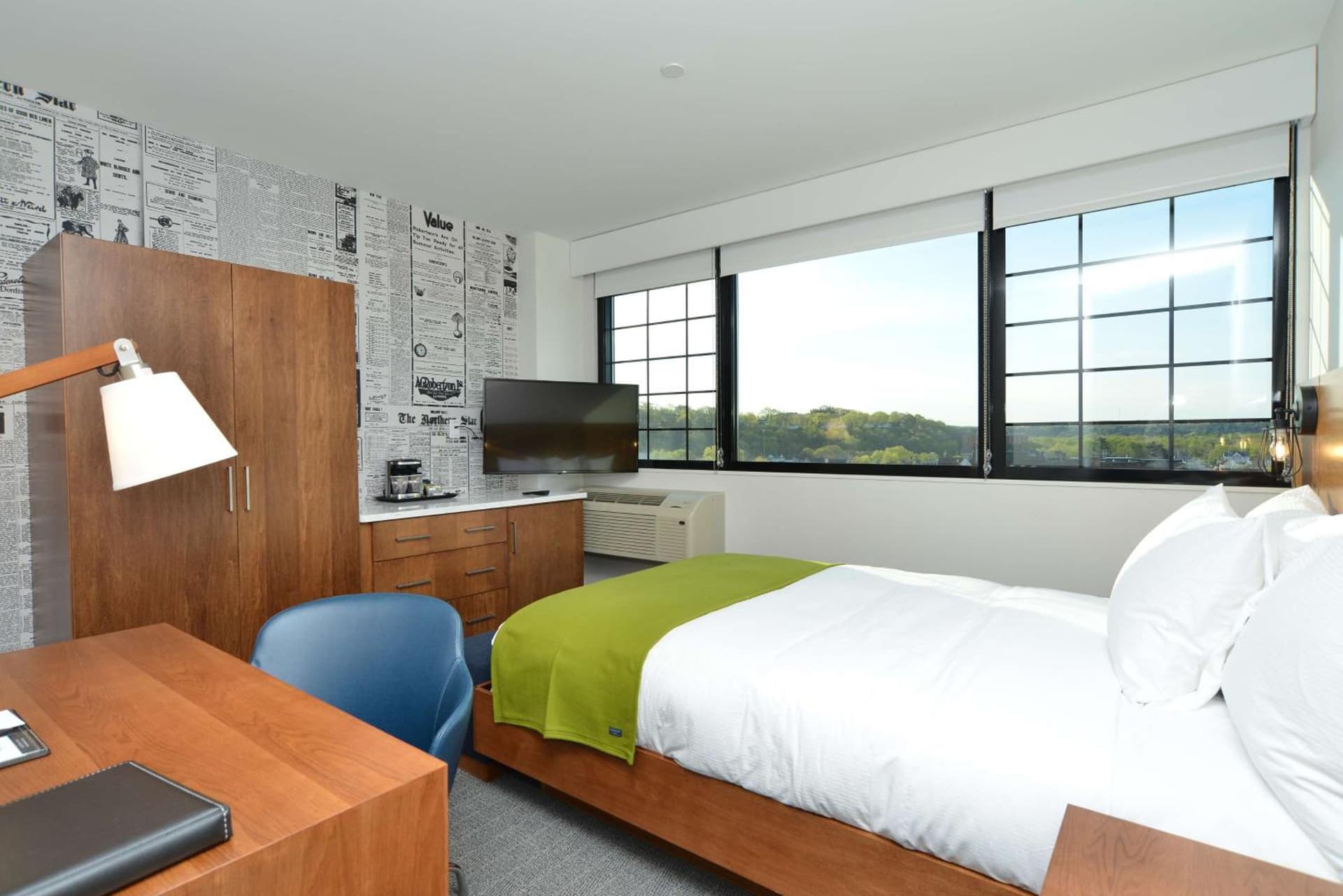 The Lismore Hotel Eau Claire - a DoubleTree by Hilton gallery photo in Eau Claire, WI — image 24