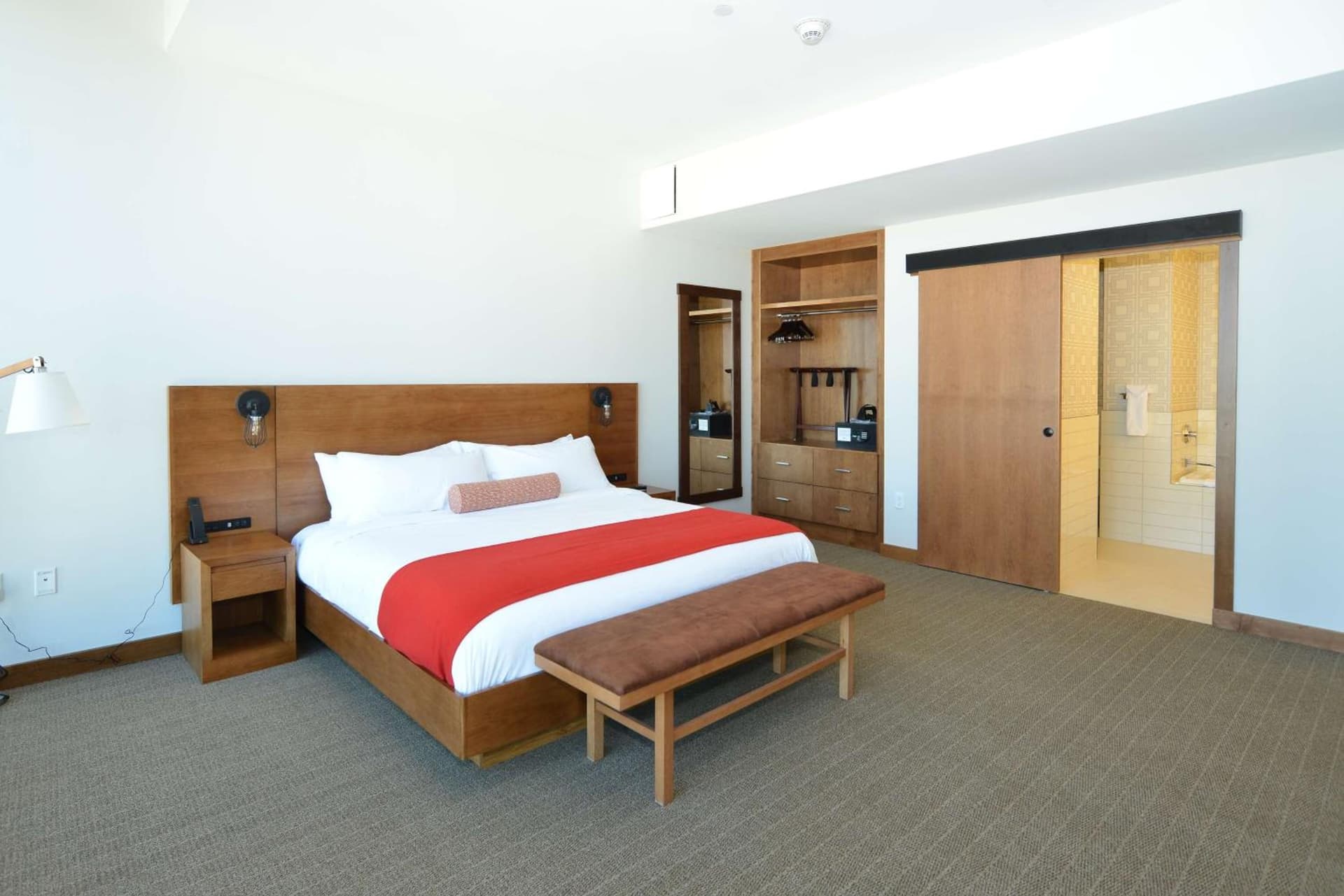 The Lismore Hotel Eau Claire - a DoubleTree by Hilton gallery photo in Eau Claire, WI — image 25