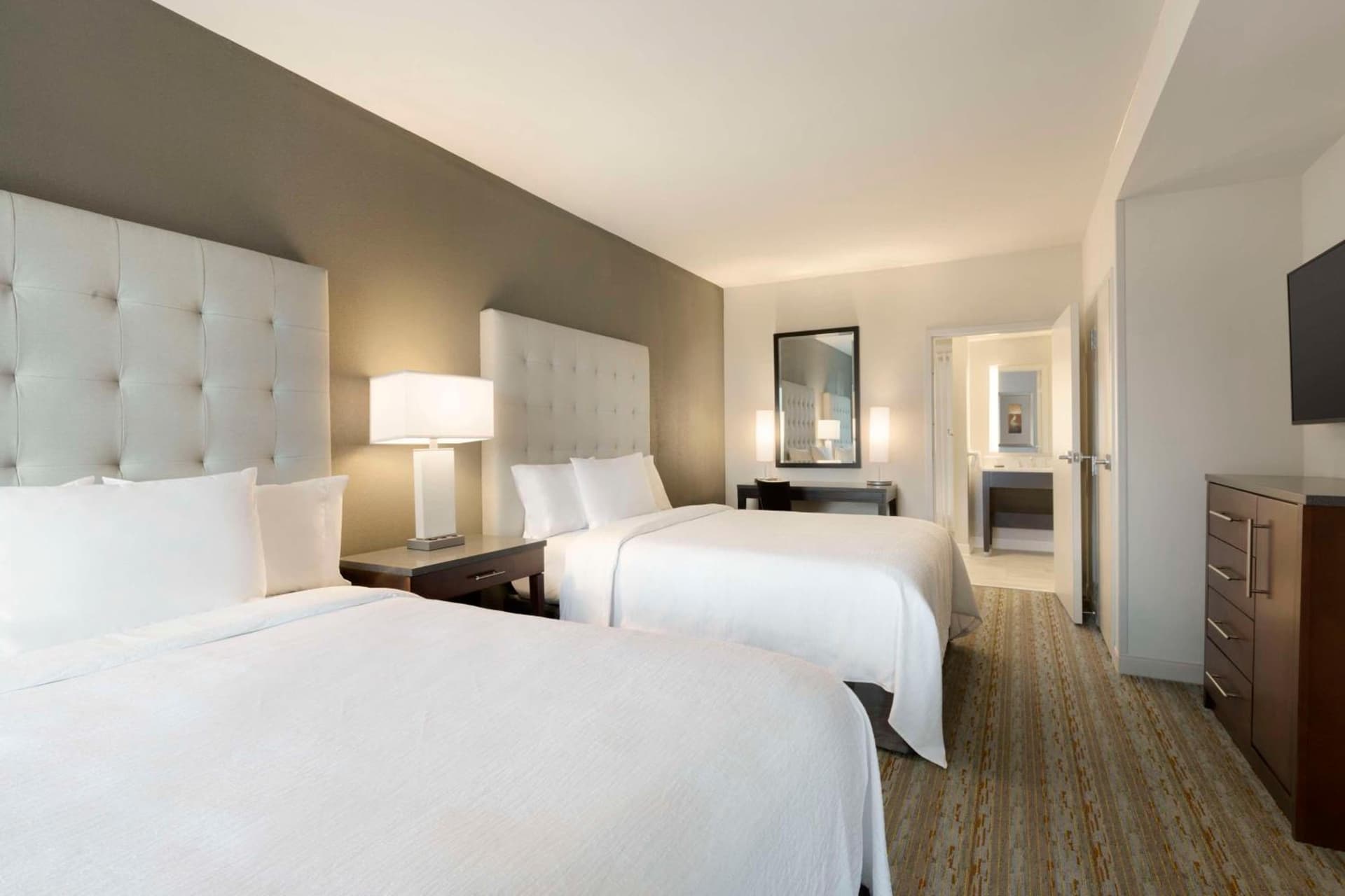 Embassy Suites by Hilton Greenville Downtown Riverplace gallery photo in Greenville, SC — image 44