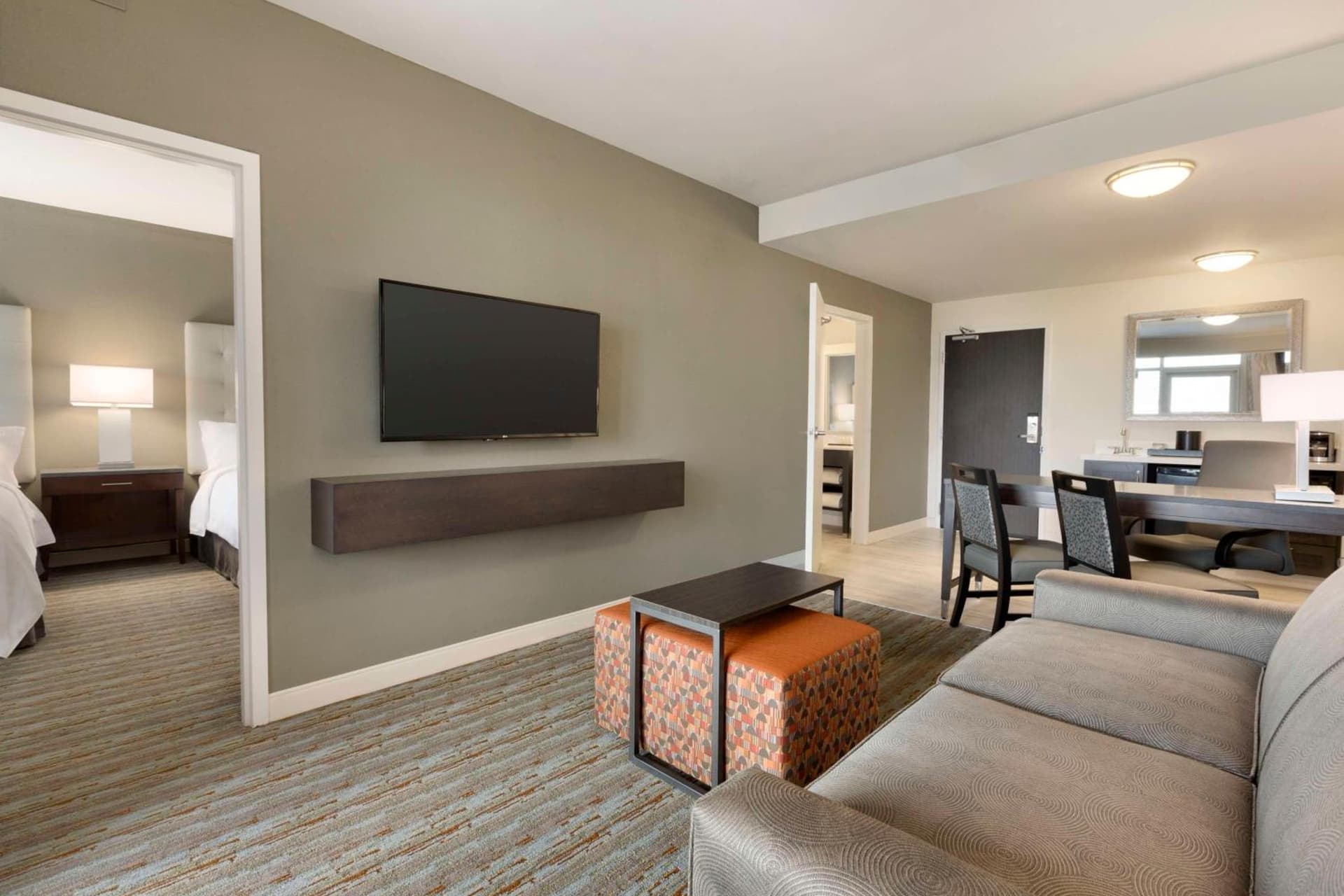 Embassy Suites by Hilton Greenville Downtown Riverplace gallery photo in Greenville, SC — image 16