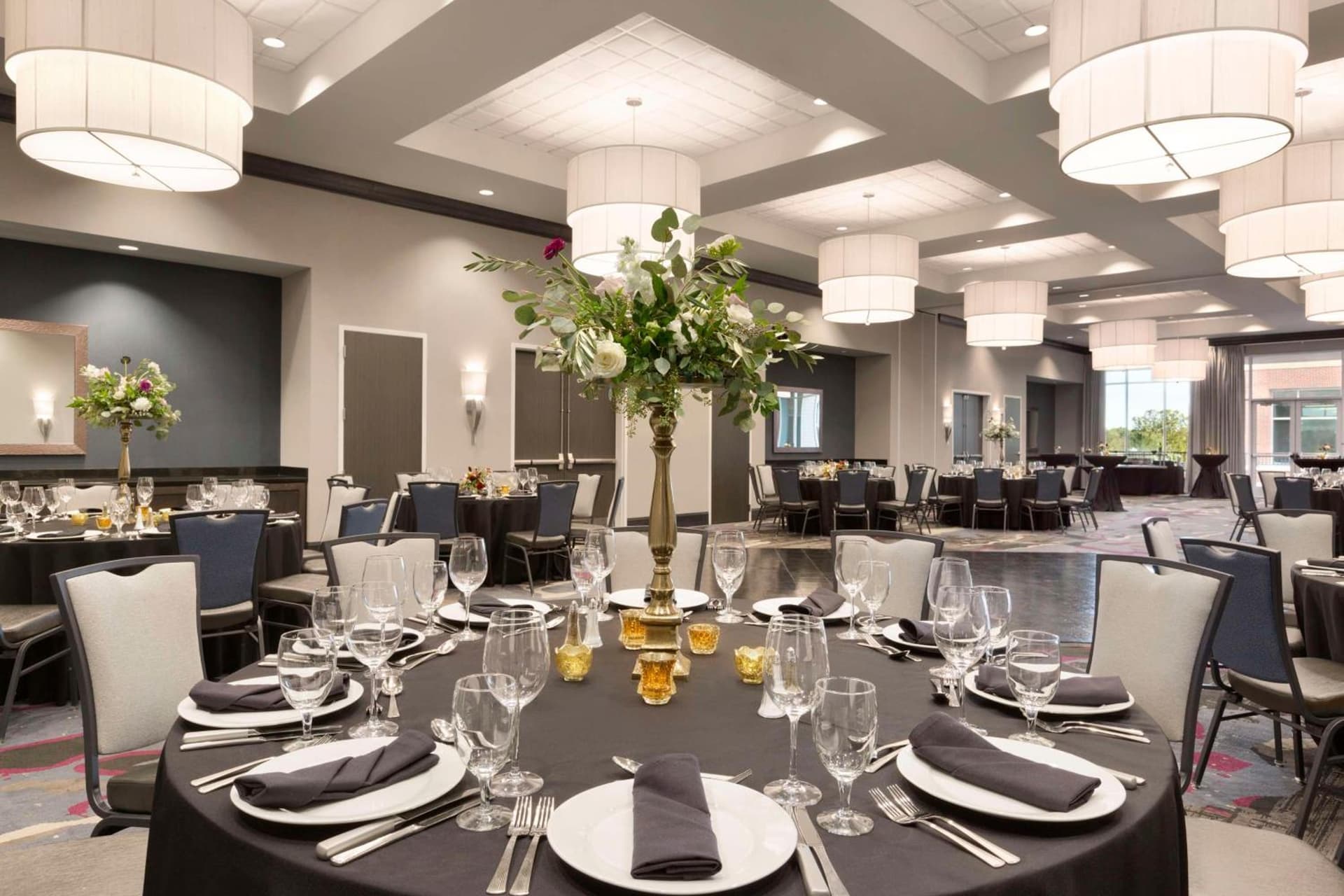 Embassy Suites by Hilton Greenville Downtown Riverplace gallery photo in Greenville, SC — image 52