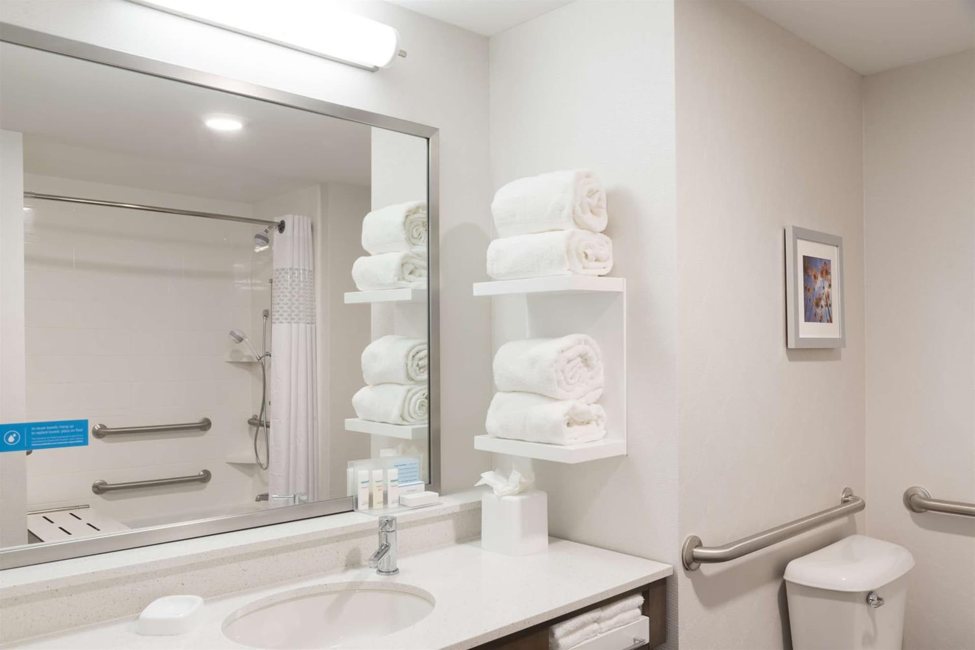Hampton Inn Westfield Indianapolis gallery photo in Westfield, IN — image 7