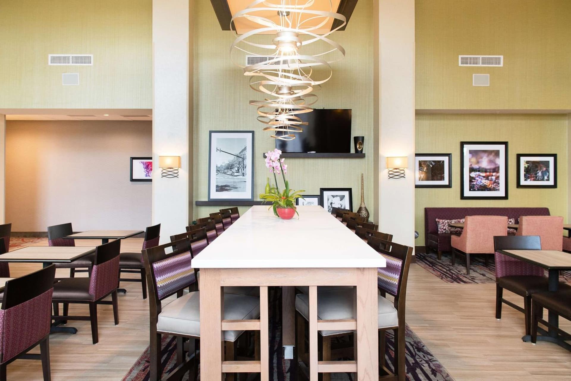 Hampton Inn and Suites Fayetteville, NC gallery photo in Fayetteville, NC — image 33