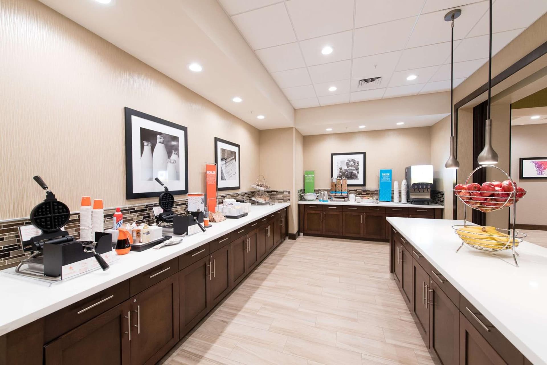 Hampton Inn and Suites Fayetteville, NC gallery photo in Fayetteville, NC — image 13