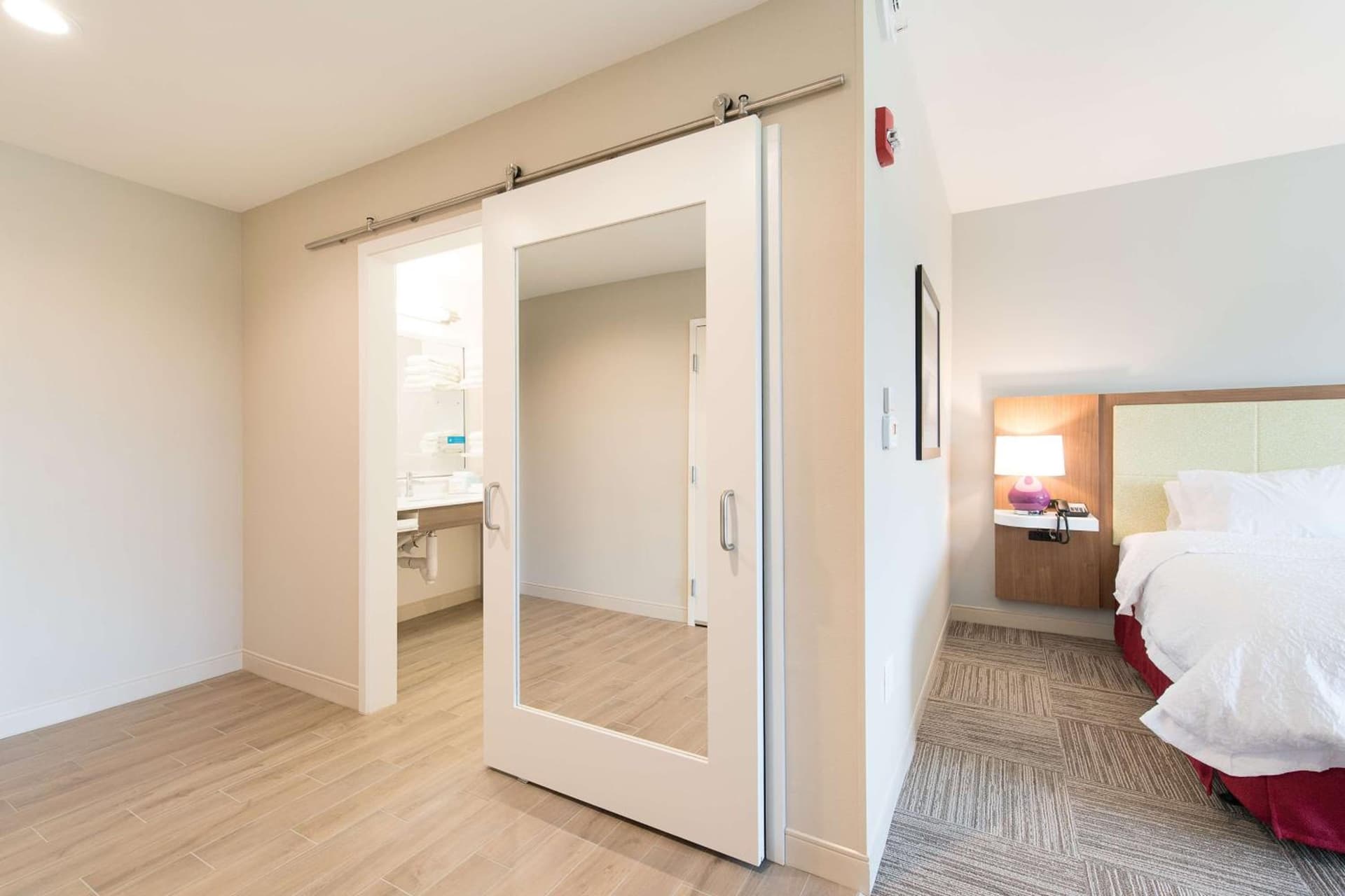 Hampton Inn and Suites Fayetteville, NC gallery photo in Fayetteville, NC — image 16