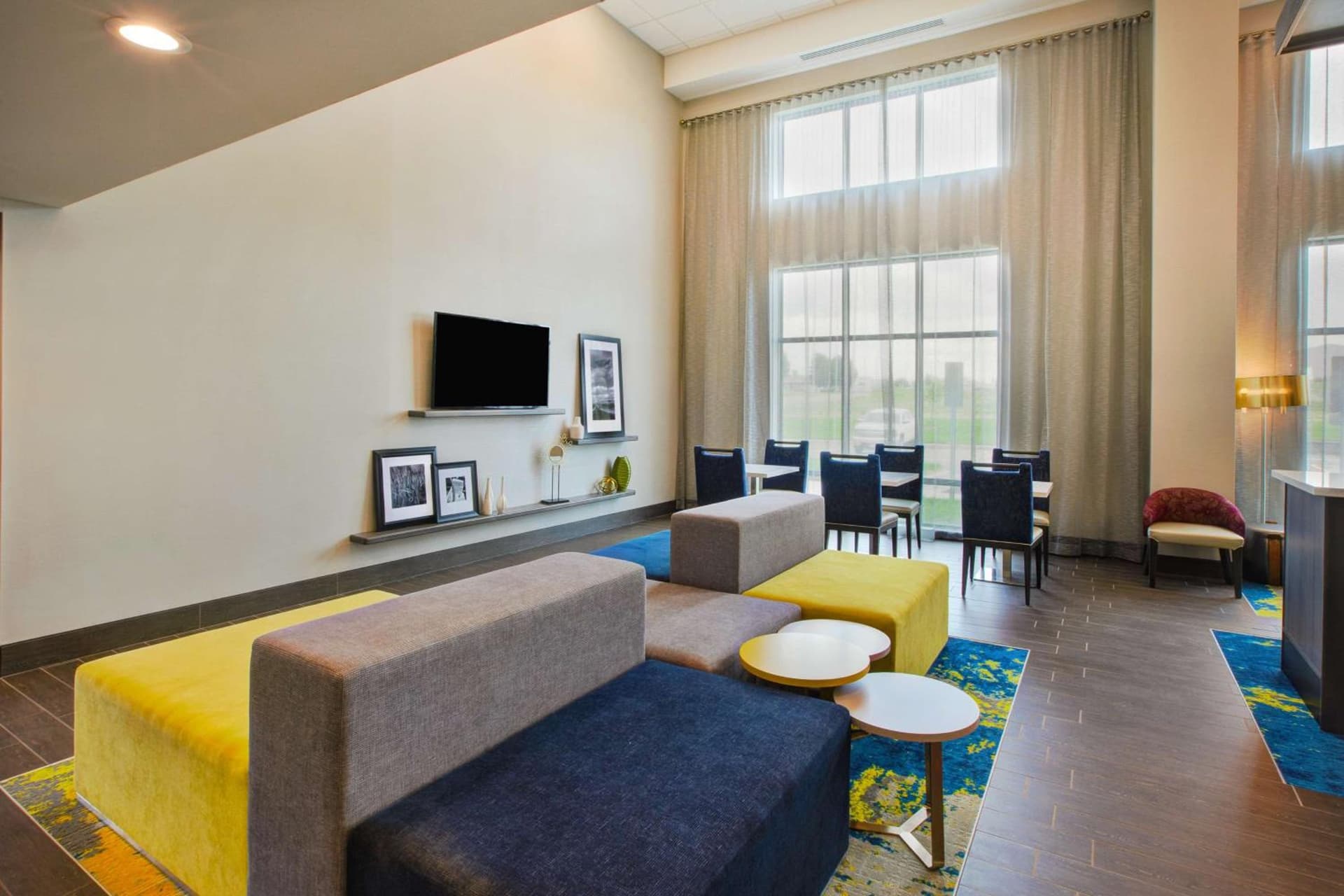 Hampton Inn & Suites By Hilton, Southwest Sioux Falls gallery photo in Sioux Falls, SD — image 20